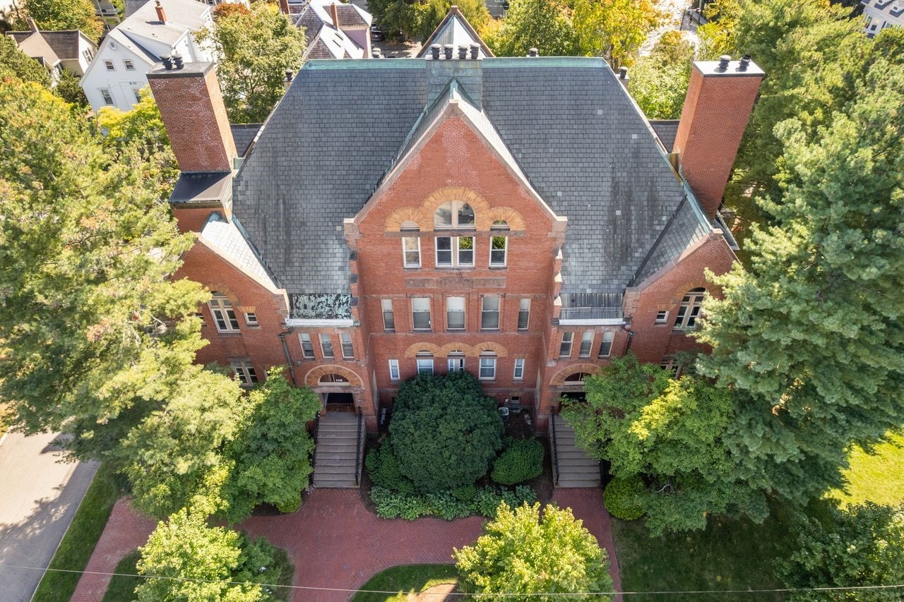 110 Washington Park Unit 2, Newton, MA 02460