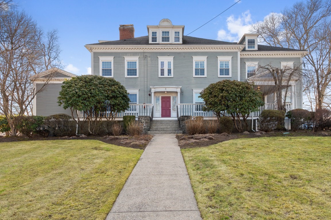 8 Parker Rd Unit 4, Wakefield, MA 01880