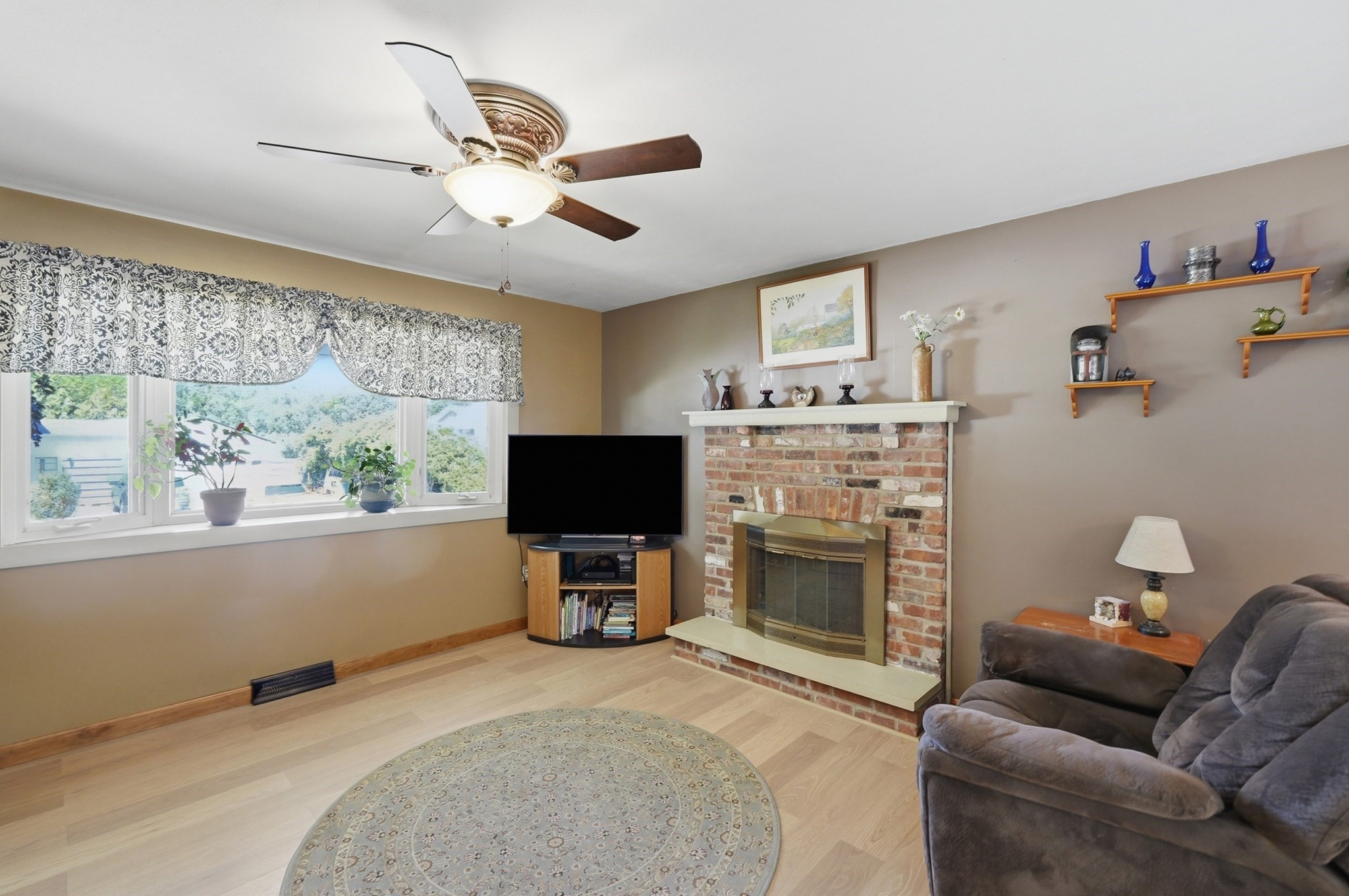 50 Naples St., Leominster, MA 01453 - Image 12