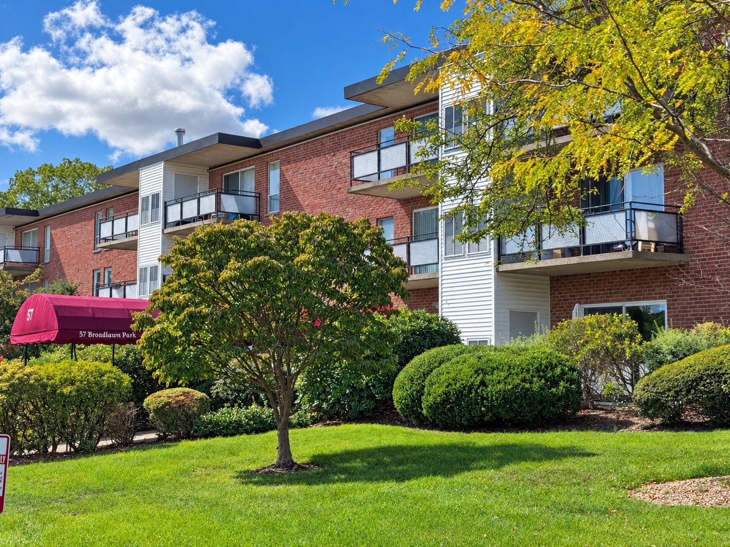 57 Broadlawn Park Unit 3A, West Roxbury, Boston, MA 02467