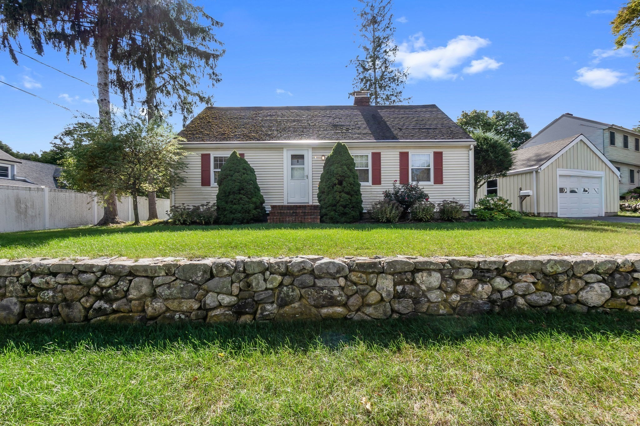 8 Savoy Rd., Hamilton, MA 01982