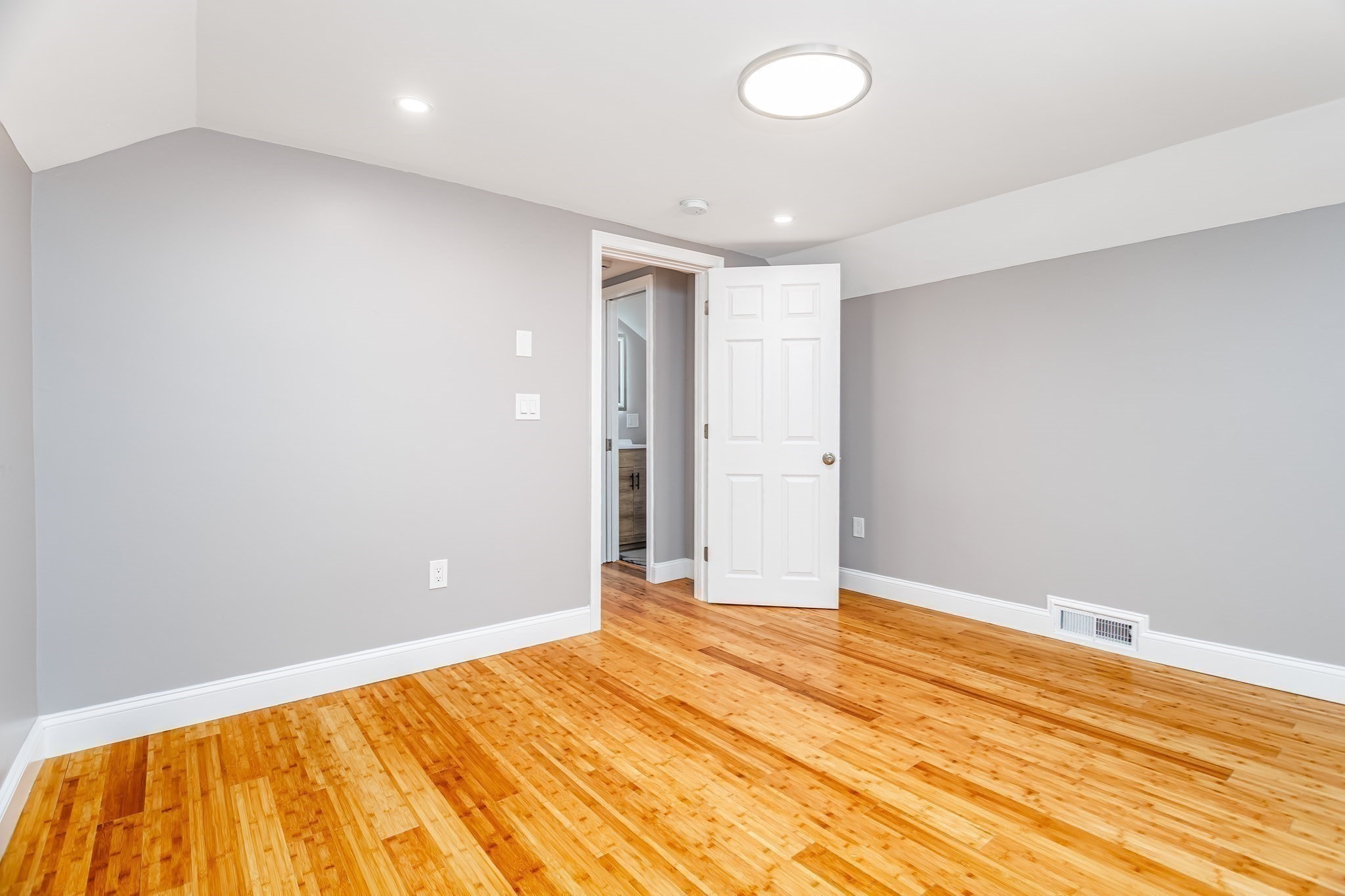 161 11th, Leominster, MA 01453 - Image 21