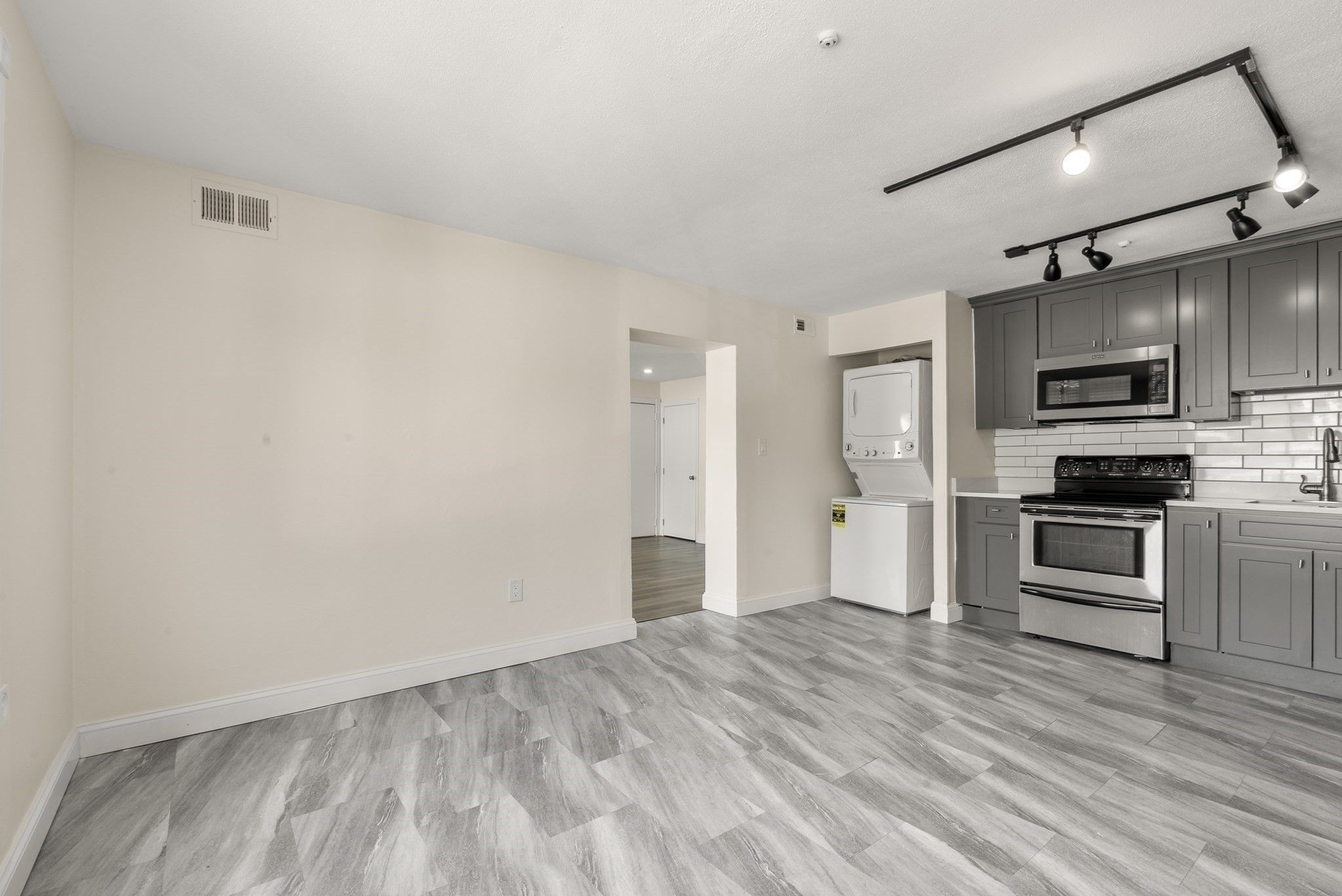 75 Colonel Bell Dr Unit 12, Brockton, MA 02301 - Image 8
