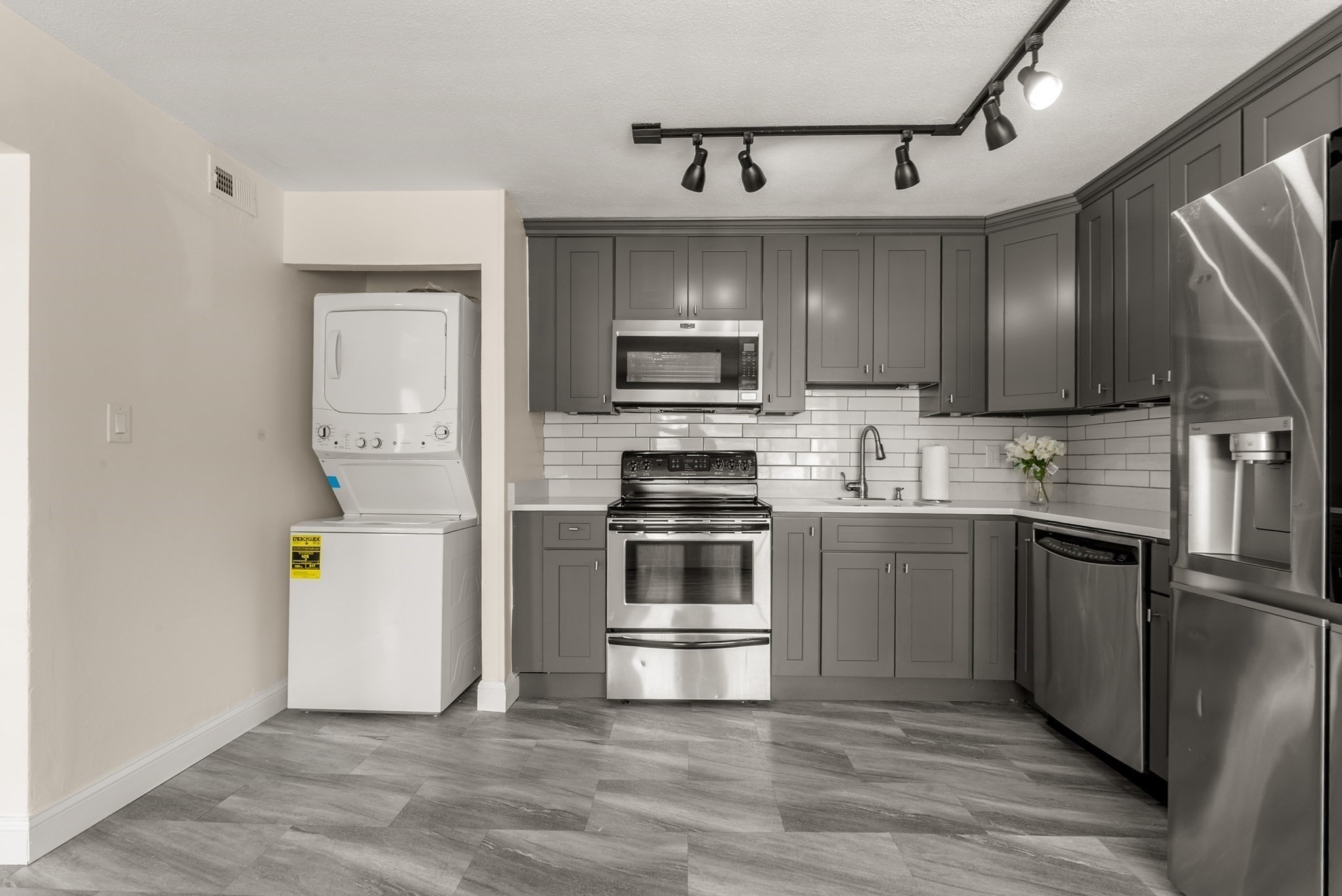 75 Colonel Bell Dr Unit 12, Brockton, MA 02301 - Image 9