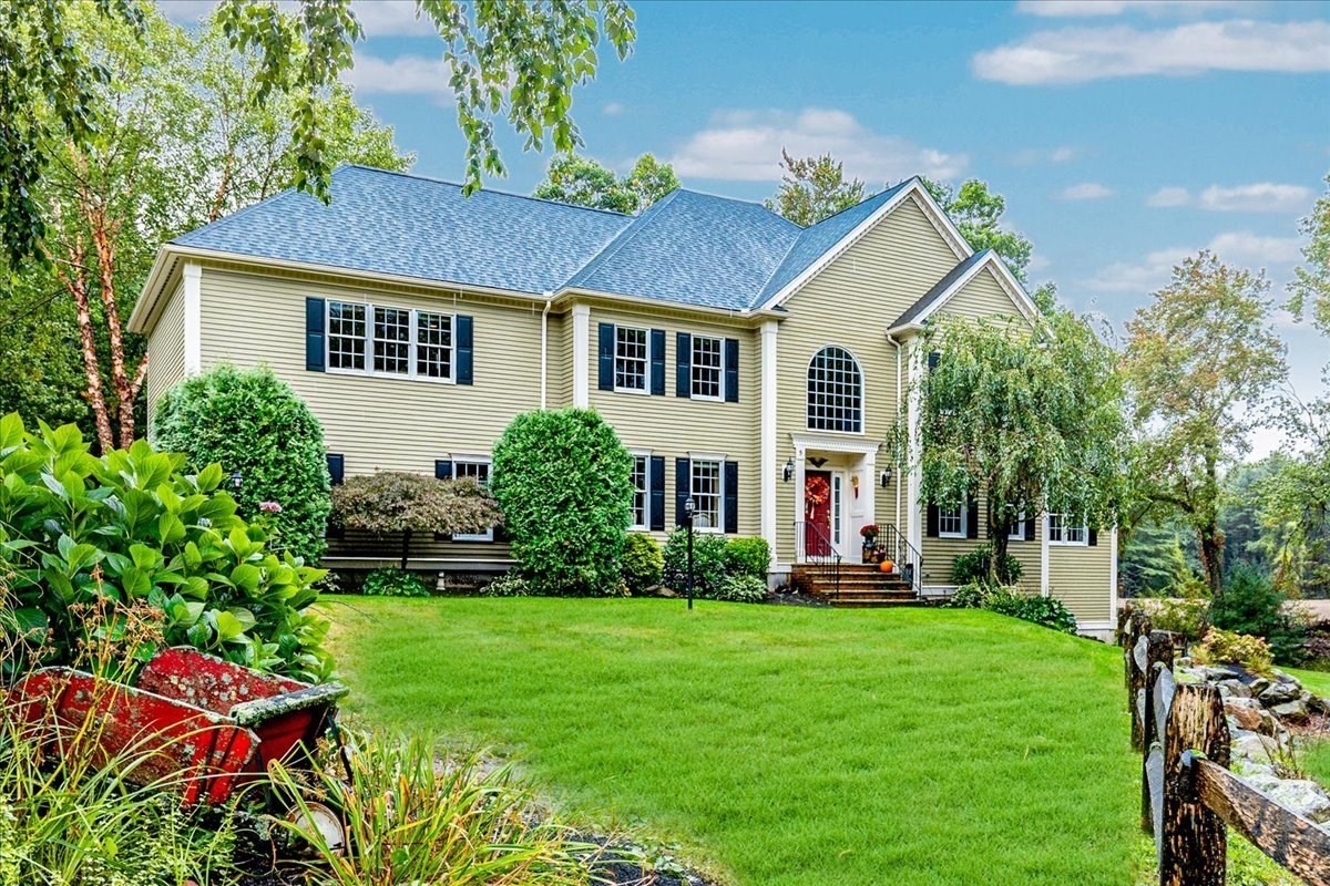 5 Blais Farm Rd, Middleton, MA 01949