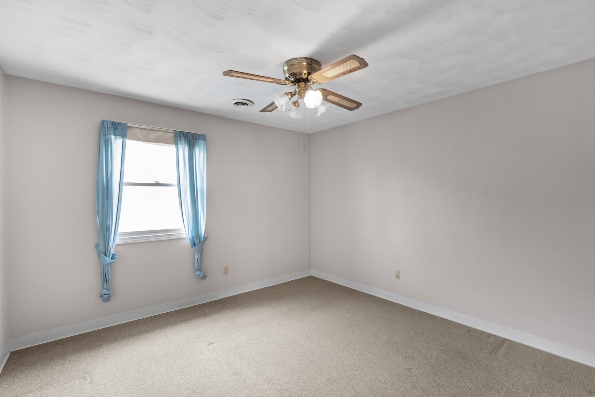 70 North Court Unit F, Fall River, MA 02720 - Image 14