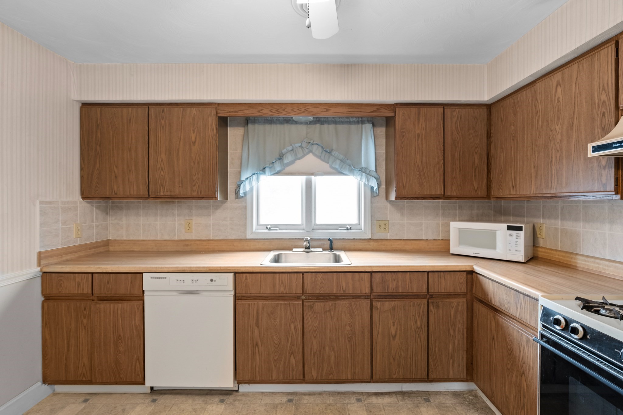 70 North Court Unit F, Fall River, MA 02720 - Image 7