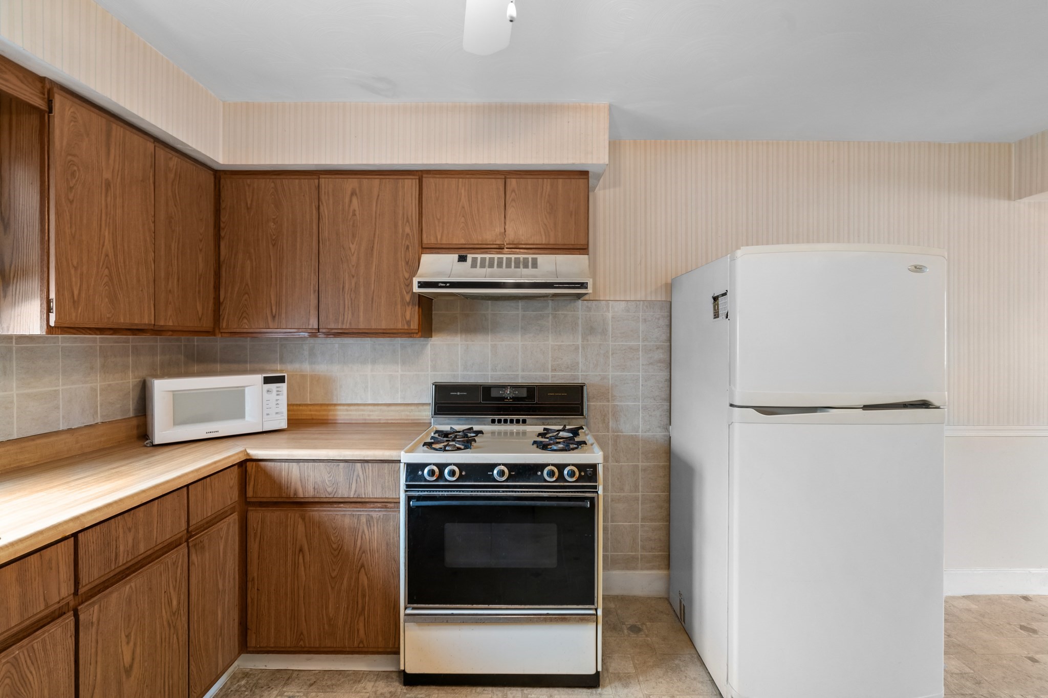 70 North Court Unit F, Fall River, MA 02720 - Image 8