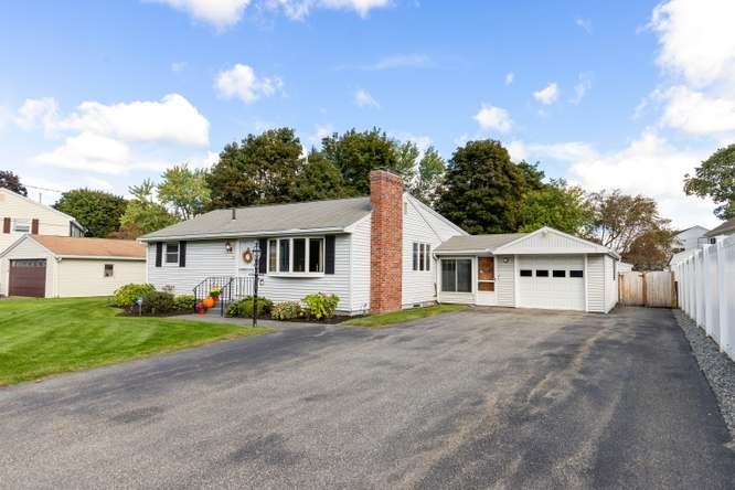 15 Marlboro Rd, Woburn, MA 01801