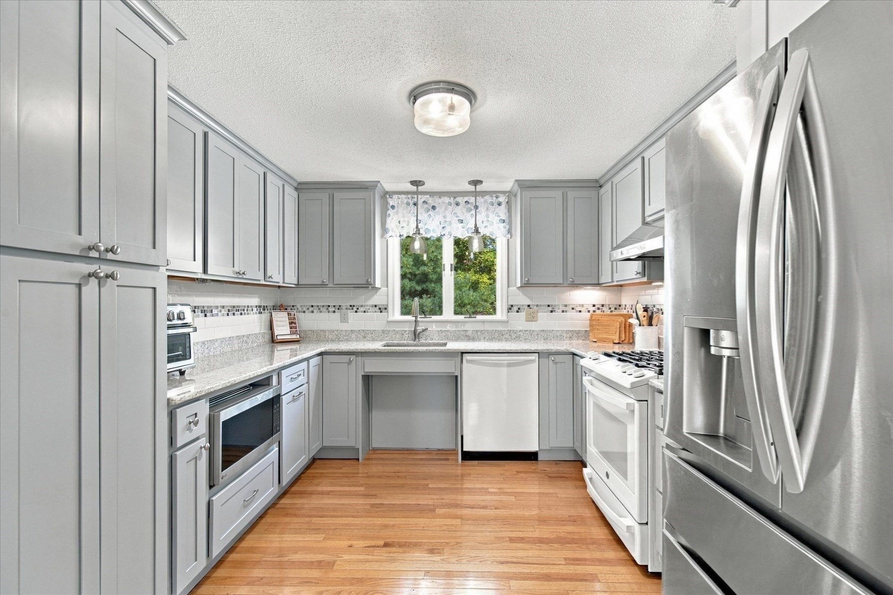 402 Prince Hinckley Rd, Barnstable, MA 02632 - Image 9