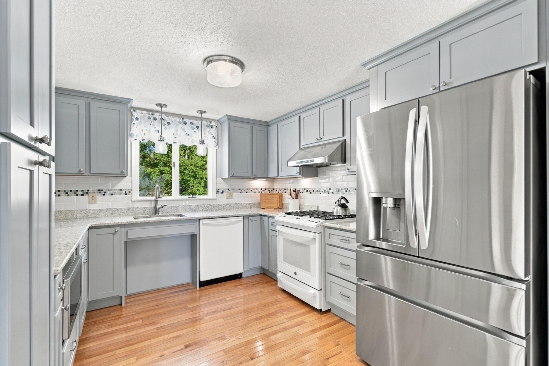 402 Prince Hinckley Rd, Barnstable, MA 02632 - Image 10