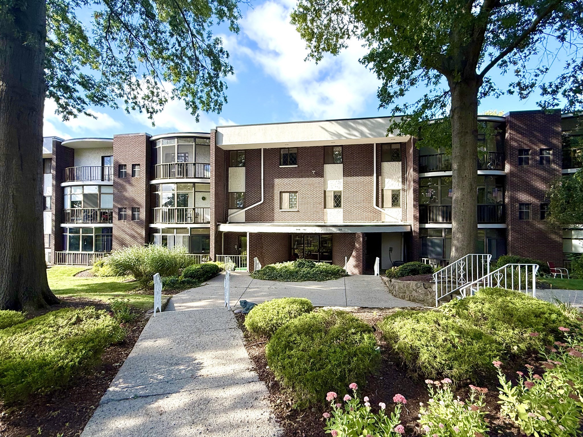 34 South Street Unit 302, Quincy, MA 02169