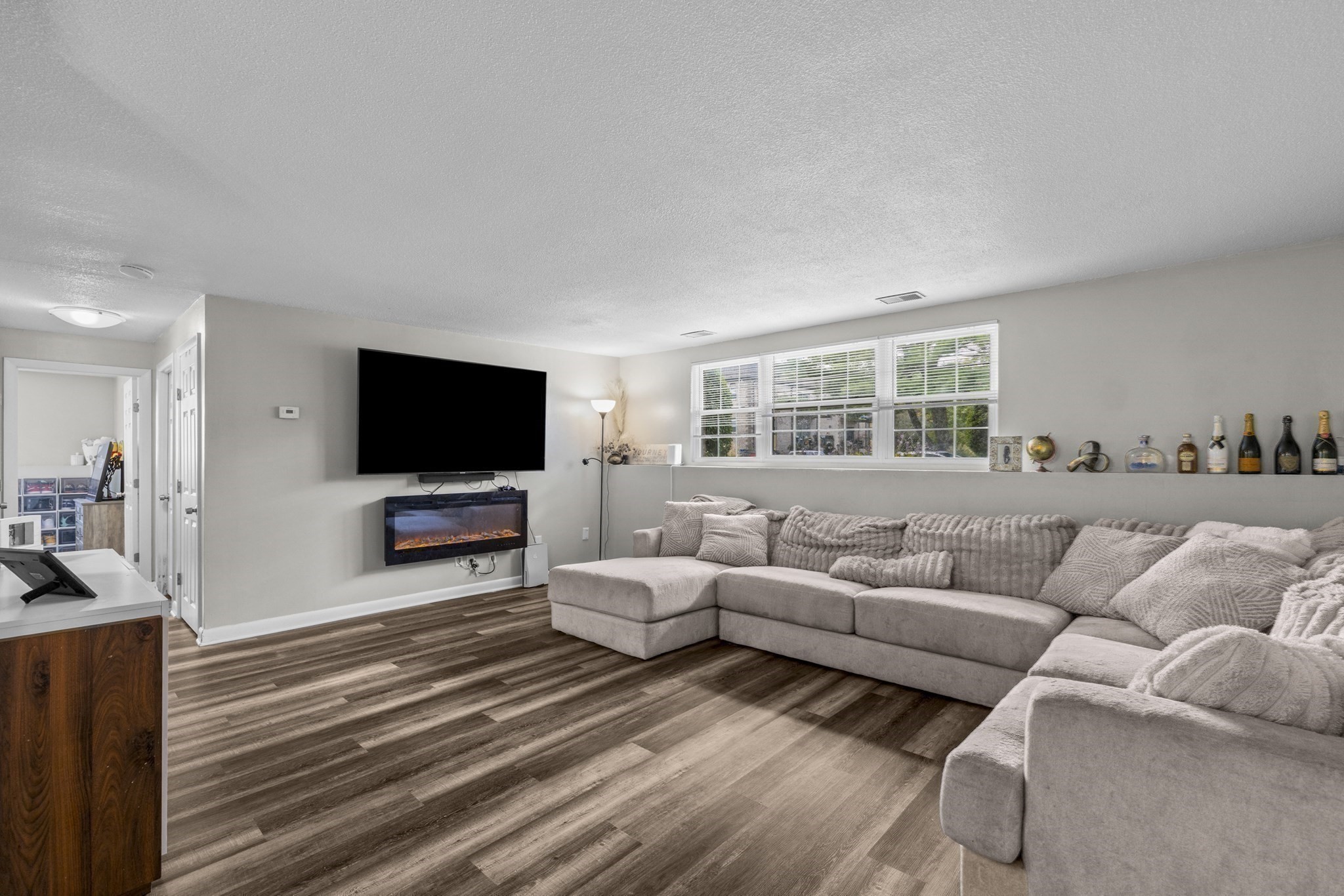 103 Oak Ln Unit 4, Brockton, MA 02301 - Image 4