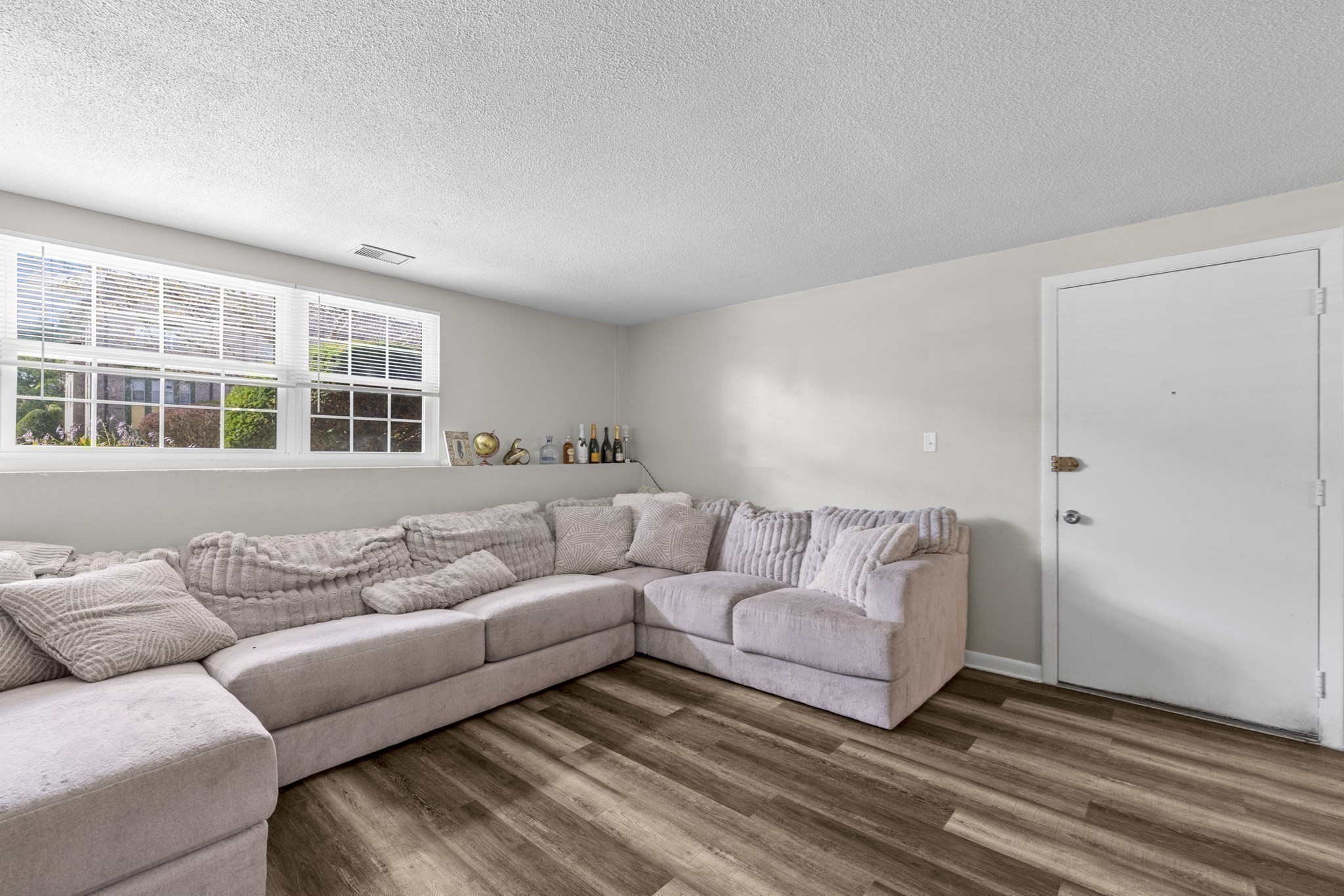 103 Oak Ln Unit 4, Brockton, MA 02301 - Image 6