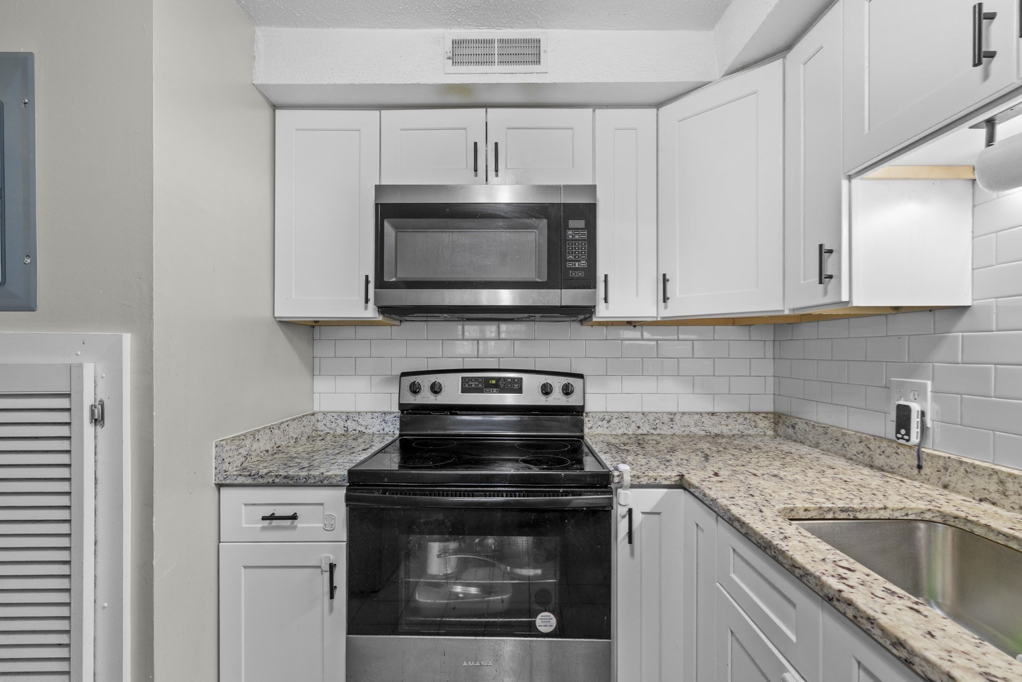 103 Oak Ln Unit 4, Brockton, MA 02301 - Image 9
