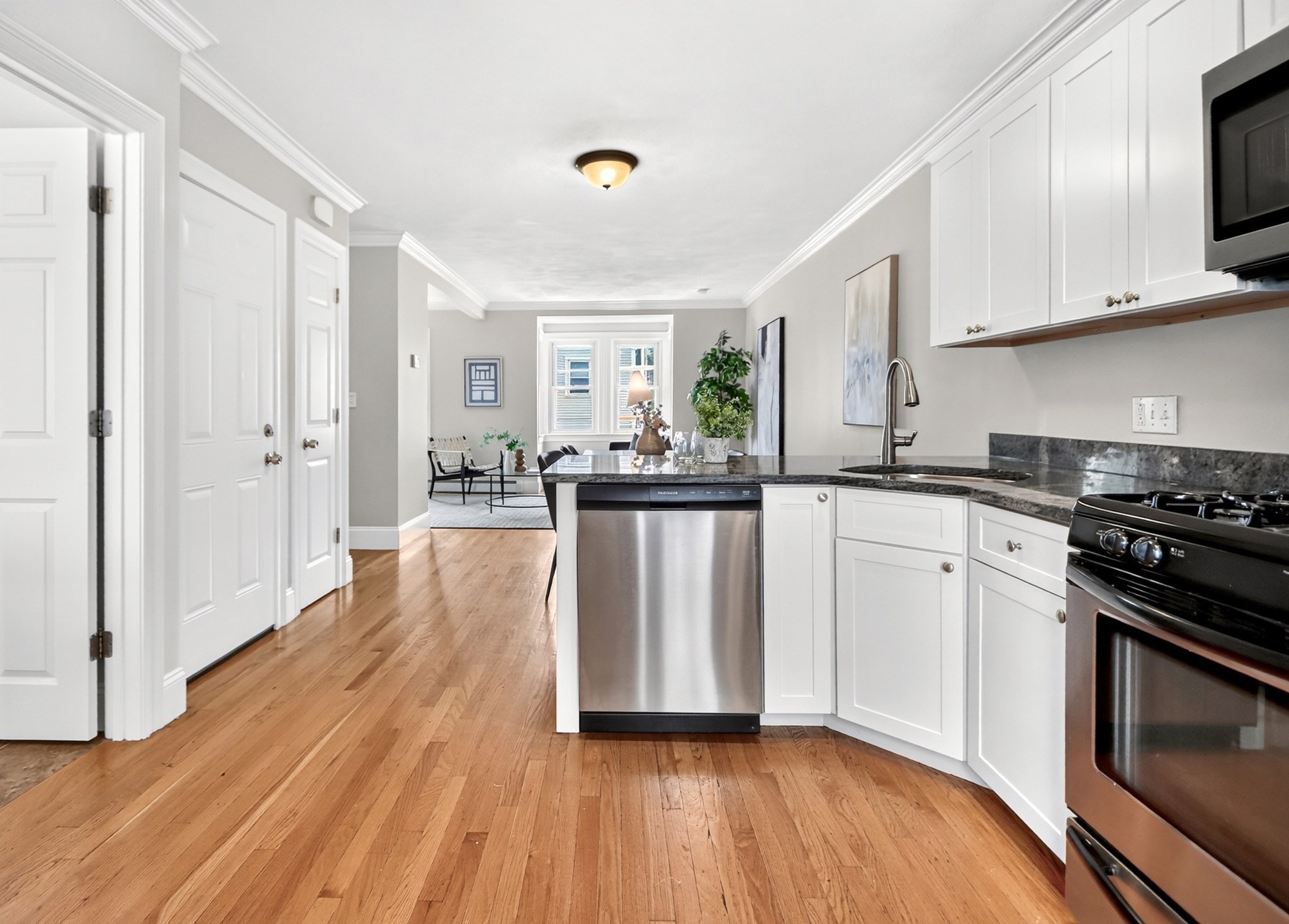 139 W 6th St Unit 2, South Boston, Boston, MA 02127 - Image 11
