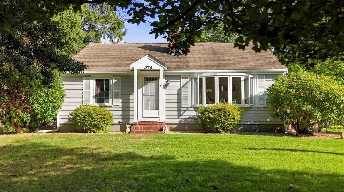 1876 Phinneys Ln, Barnstable, MA 02630 - Image 1
