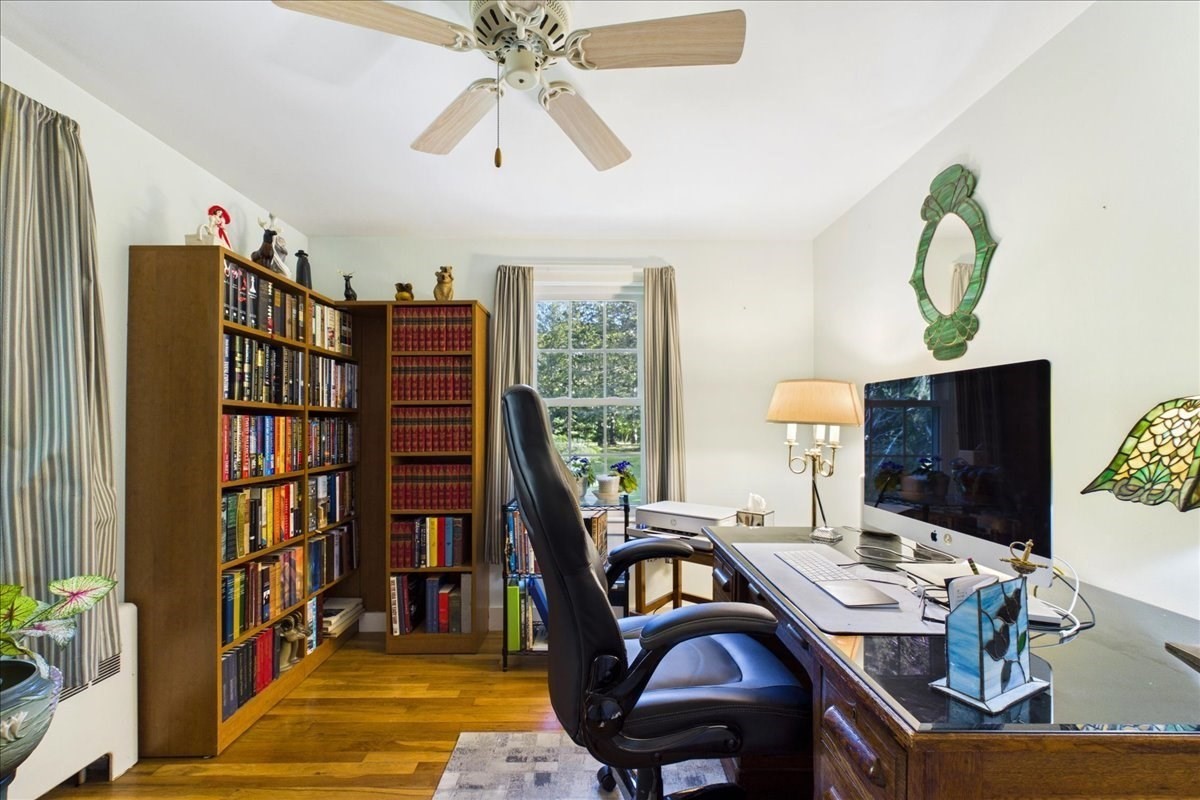 1876 Phinneys Ln, Barnstable, MA 02630 - Image 16