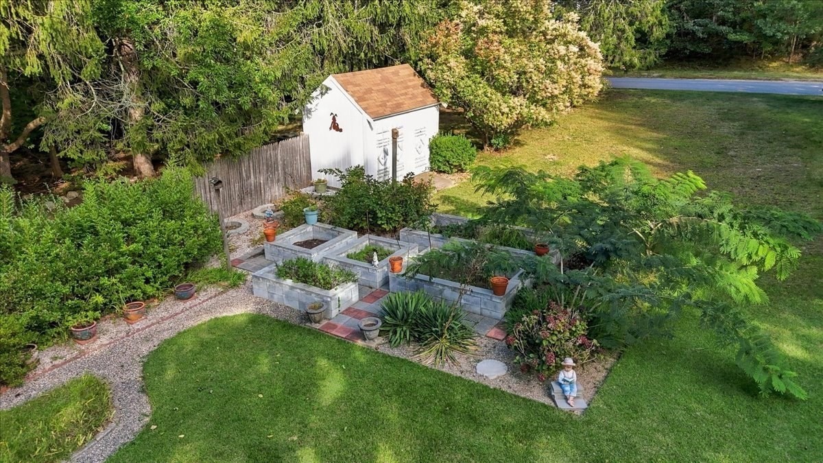 1876 Phinneys Ln, Barnstable, MA 02630 - Image 35