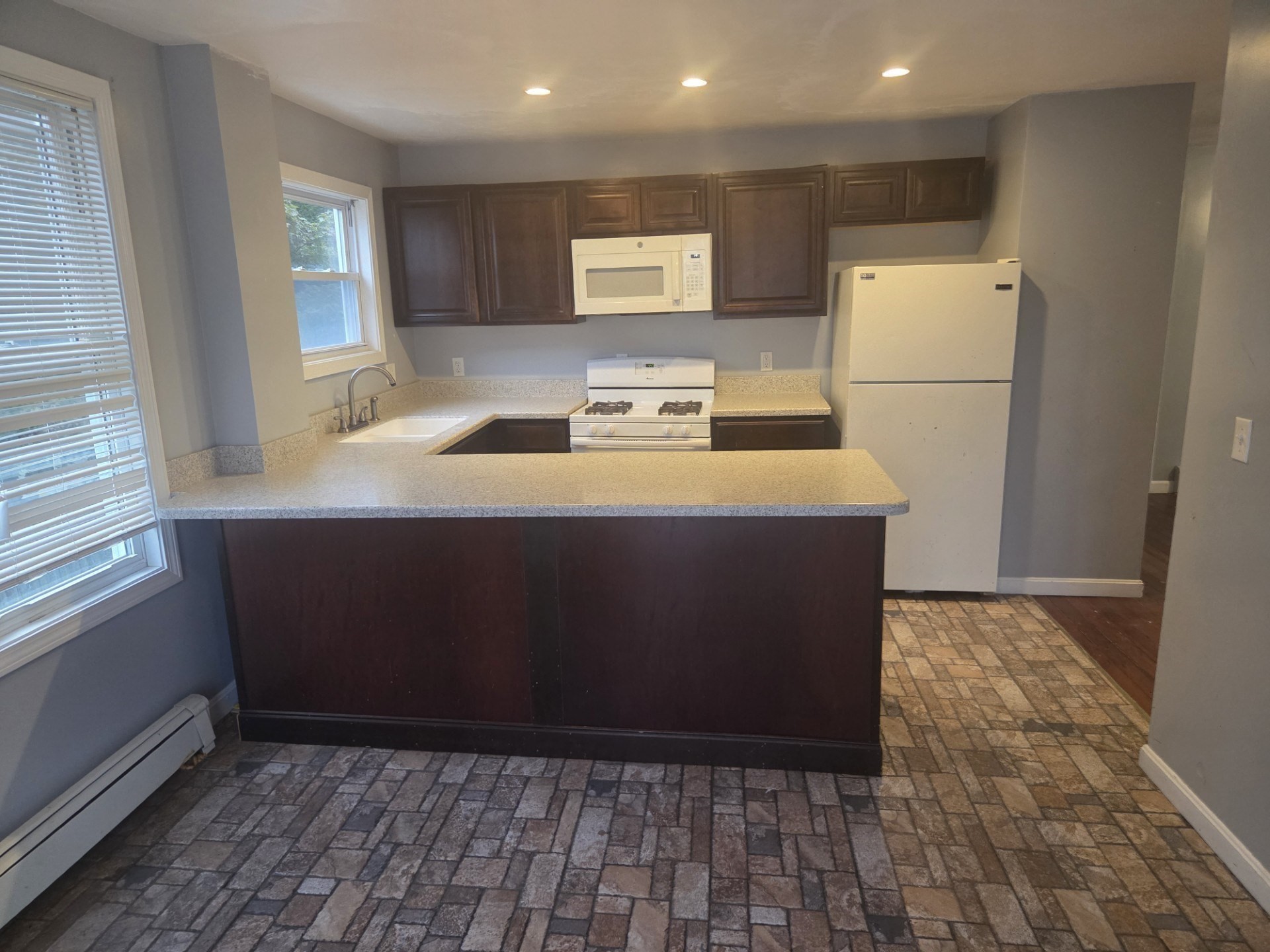 953 Globe Street, Fall River, MA 02724 - Image 4