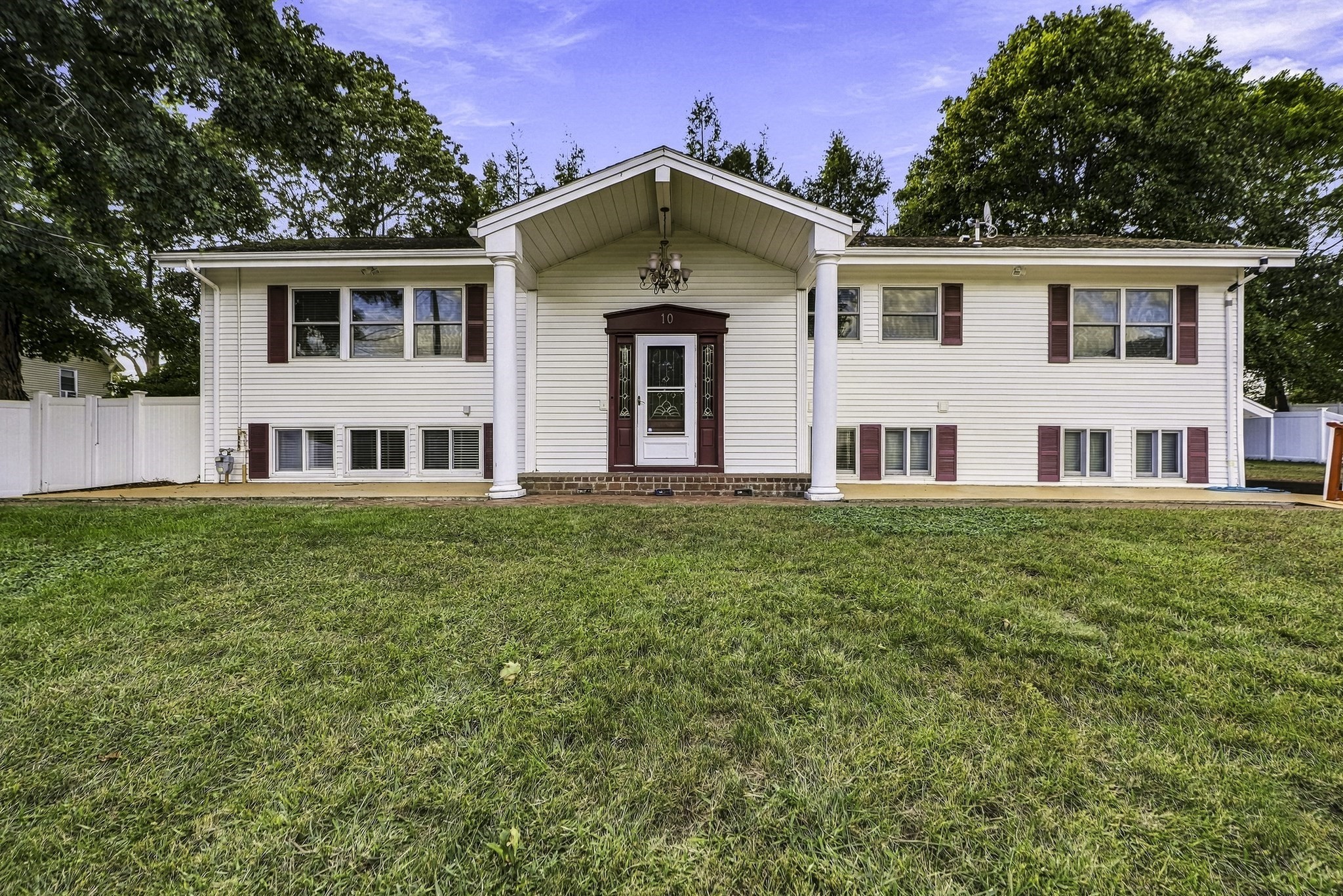 10 Munson Street, Hudson, MA 01749
