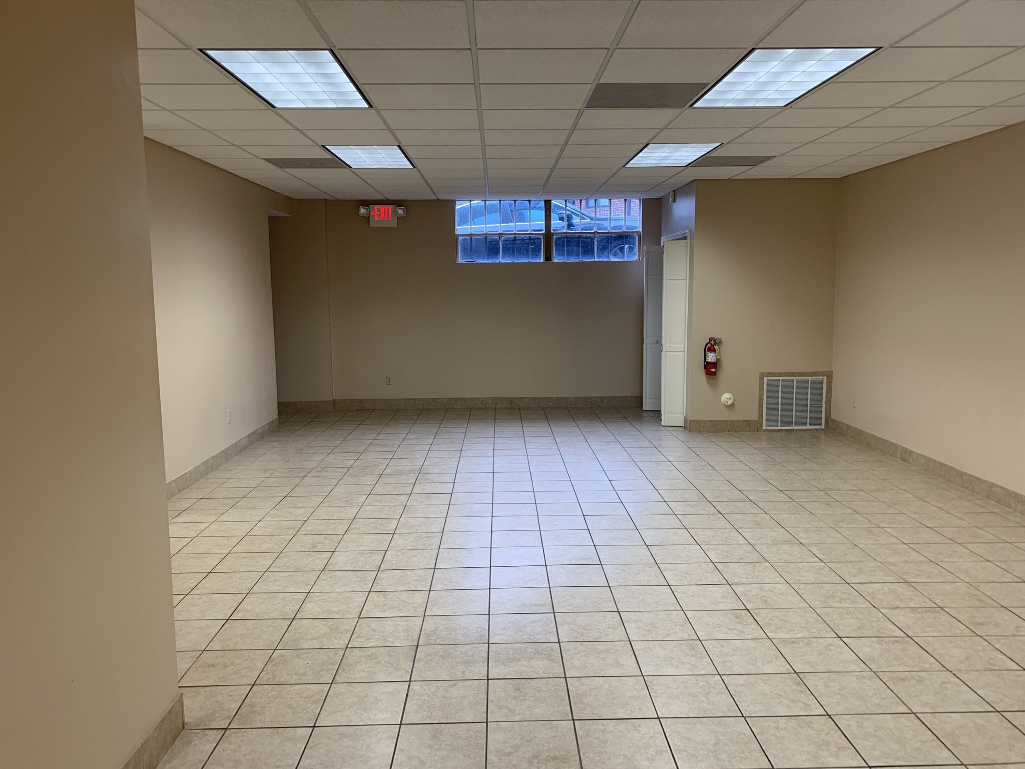5194 Washington St, West Roxbury, Boston, MA 02132 - Image 3