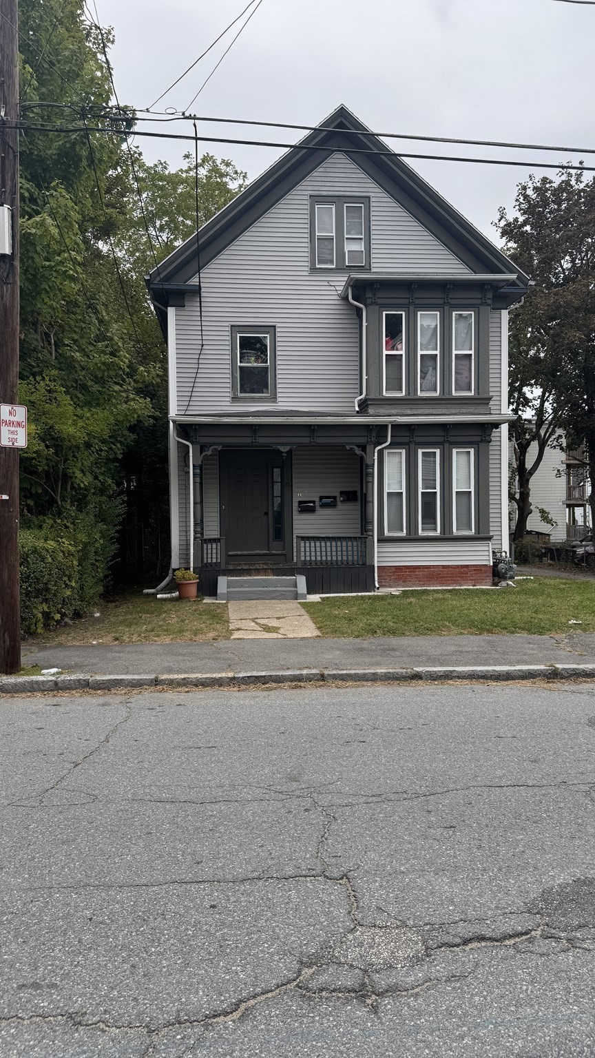 28 Elm Ave, Brockton, MA 02301