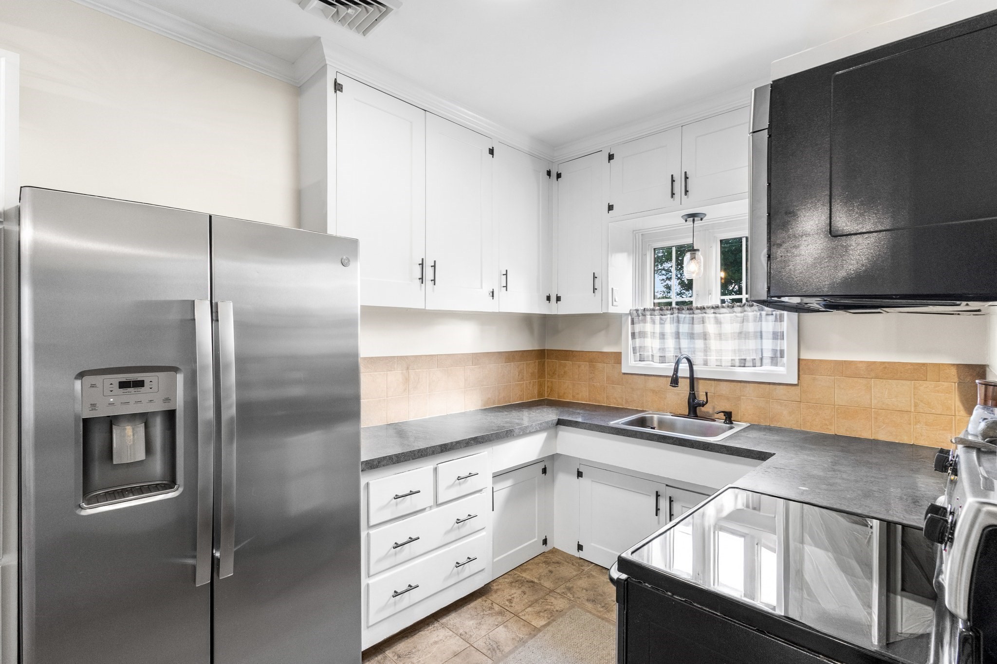 1021 Ray St, Fall River, MA 02720 - Image 20