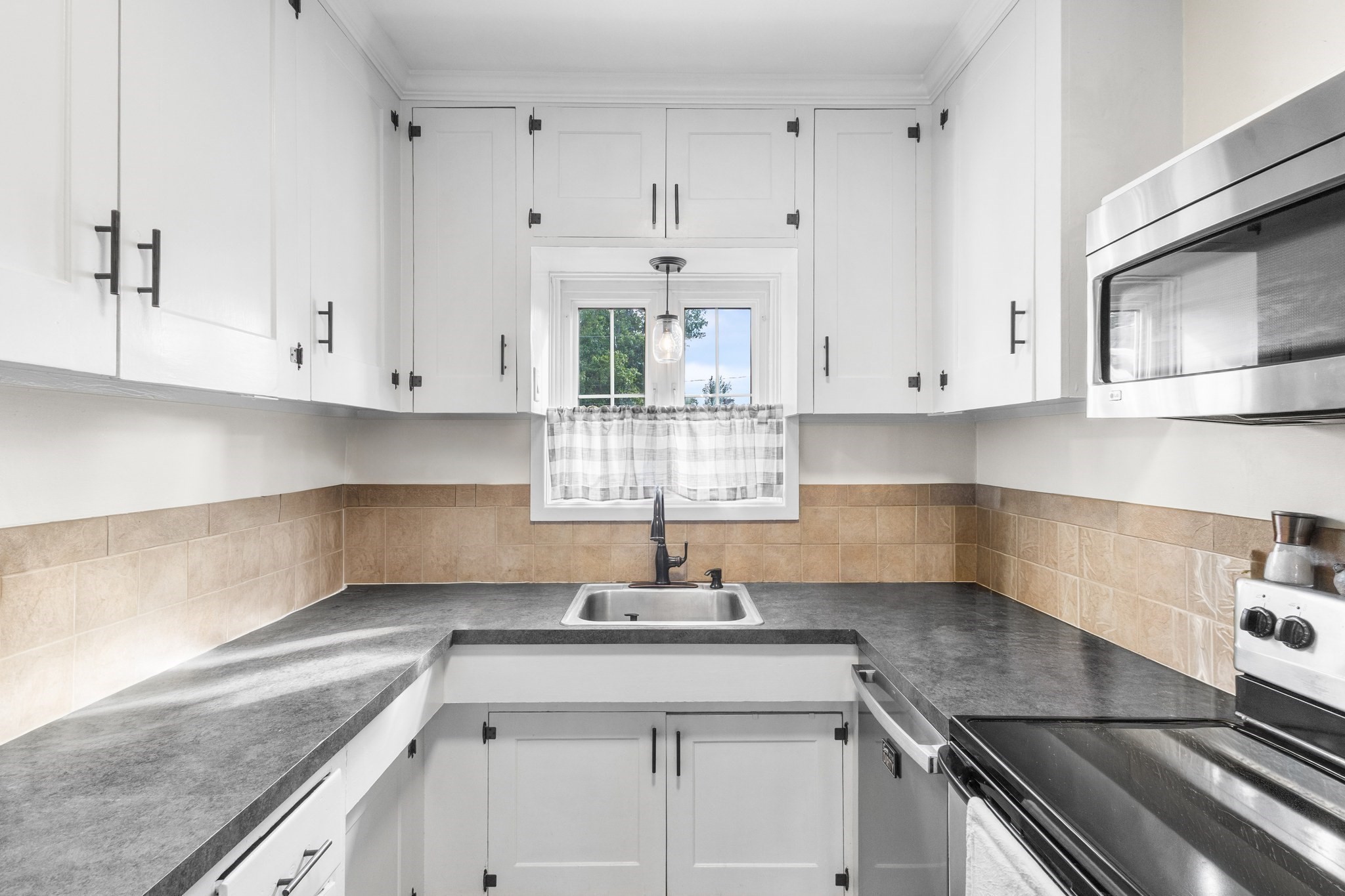 1021 Ray St, Fall River, MA 02720 - Image 21