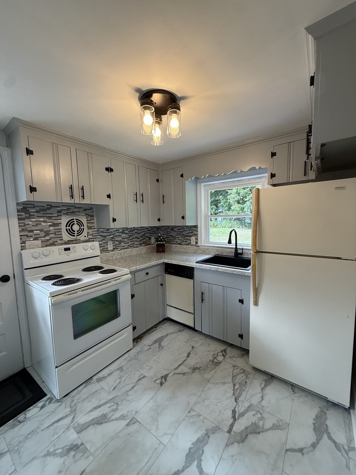 269 Pearl Street, Brockton, MA 02023 - Image 8