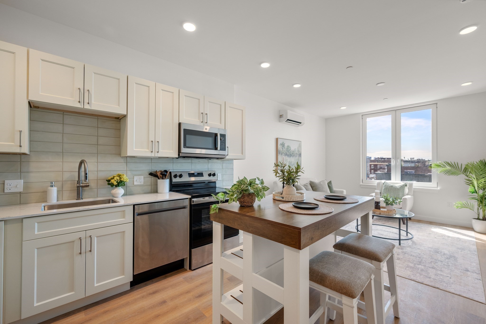 440 Broadway Unit 403, Chelsea, MA 02150