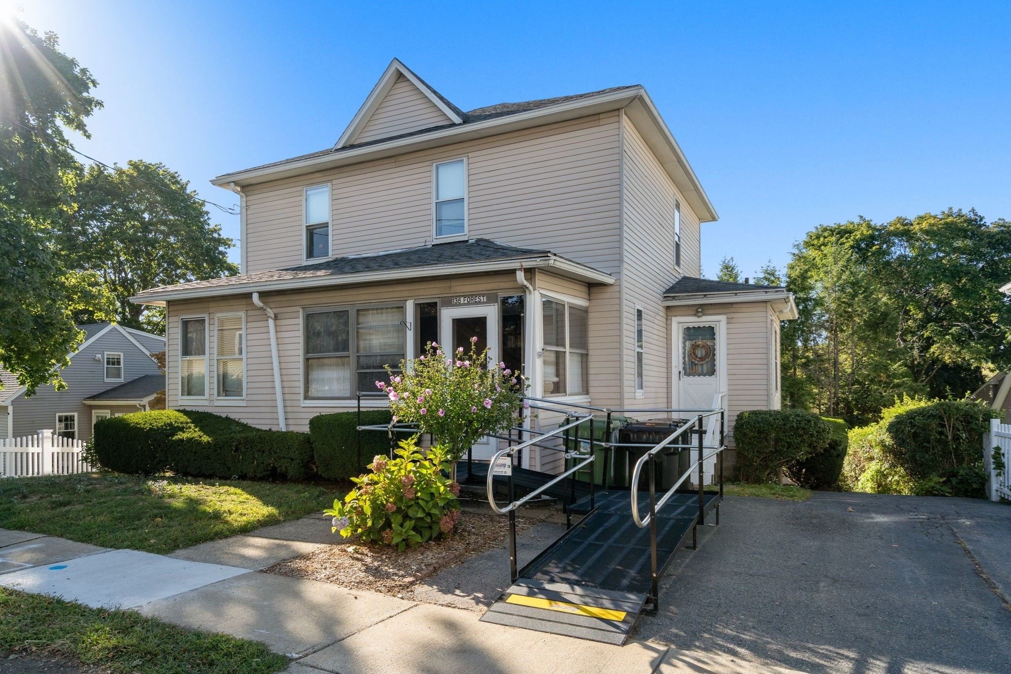 138 Forest St, Watertown, MA 02472