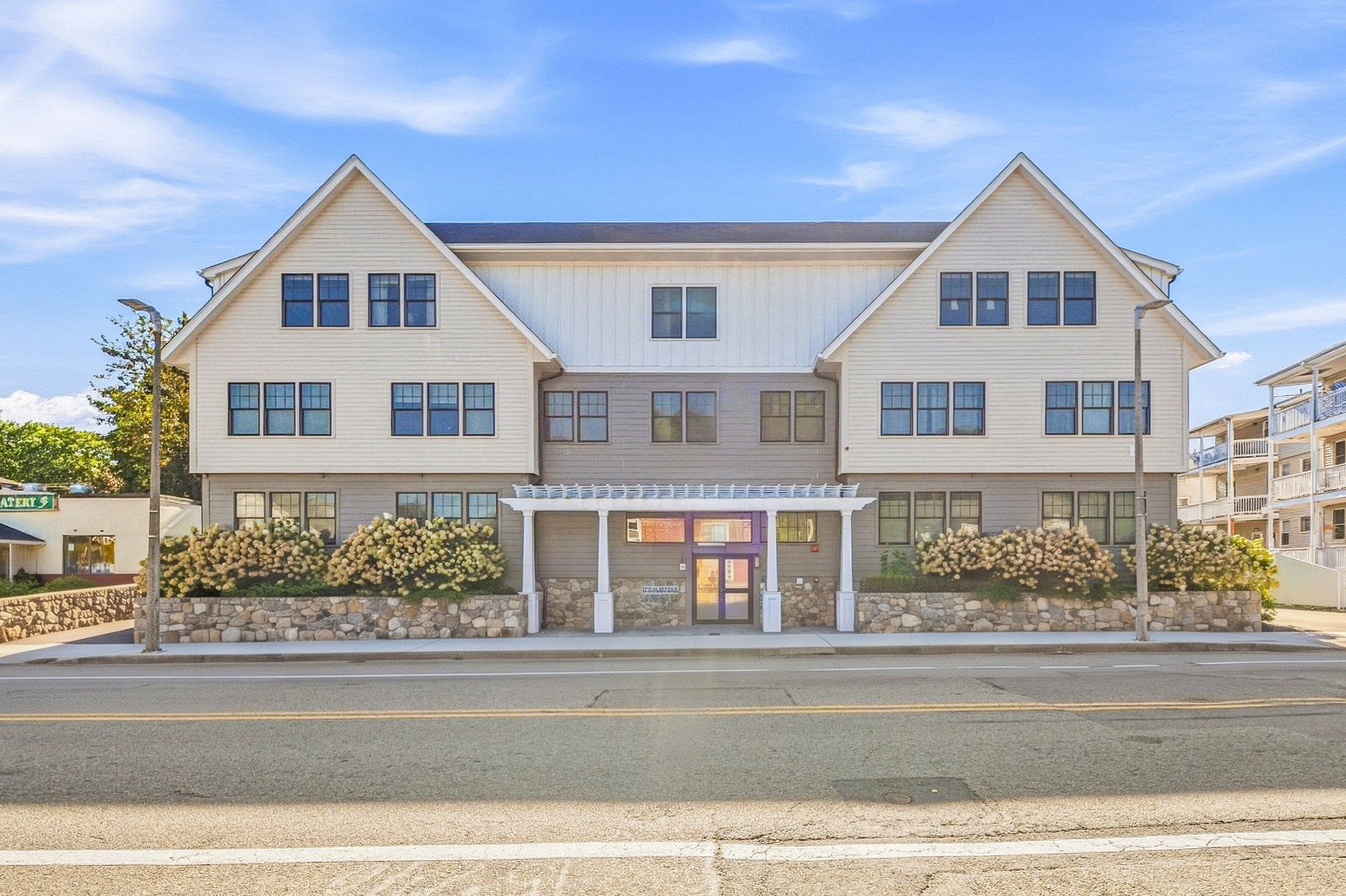 69 Cummins Hwy Unit 102, Roslindale, Boston, MA 02131
