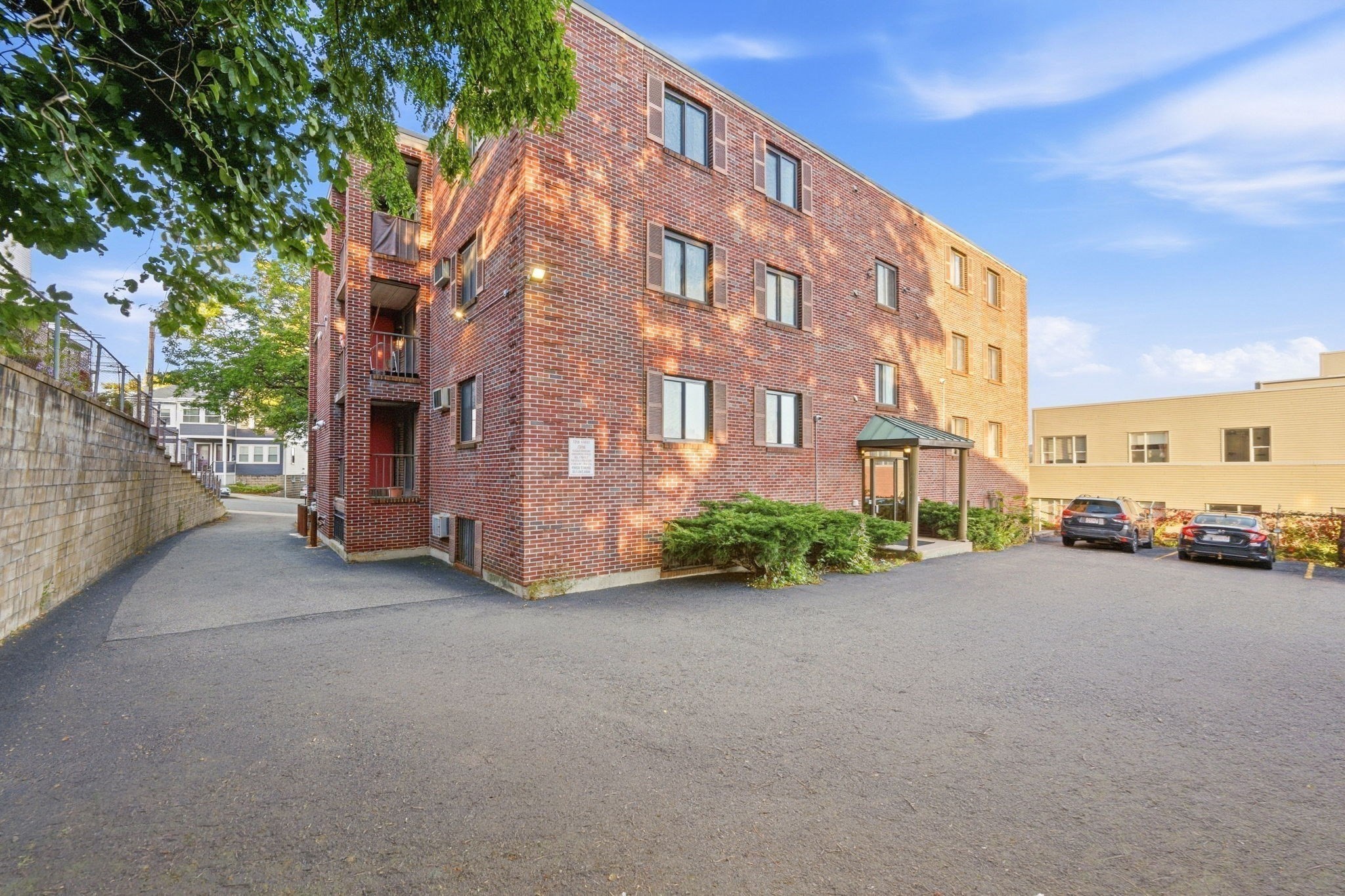 14 Boston St Unit 1A, Somerville, MA 02143
