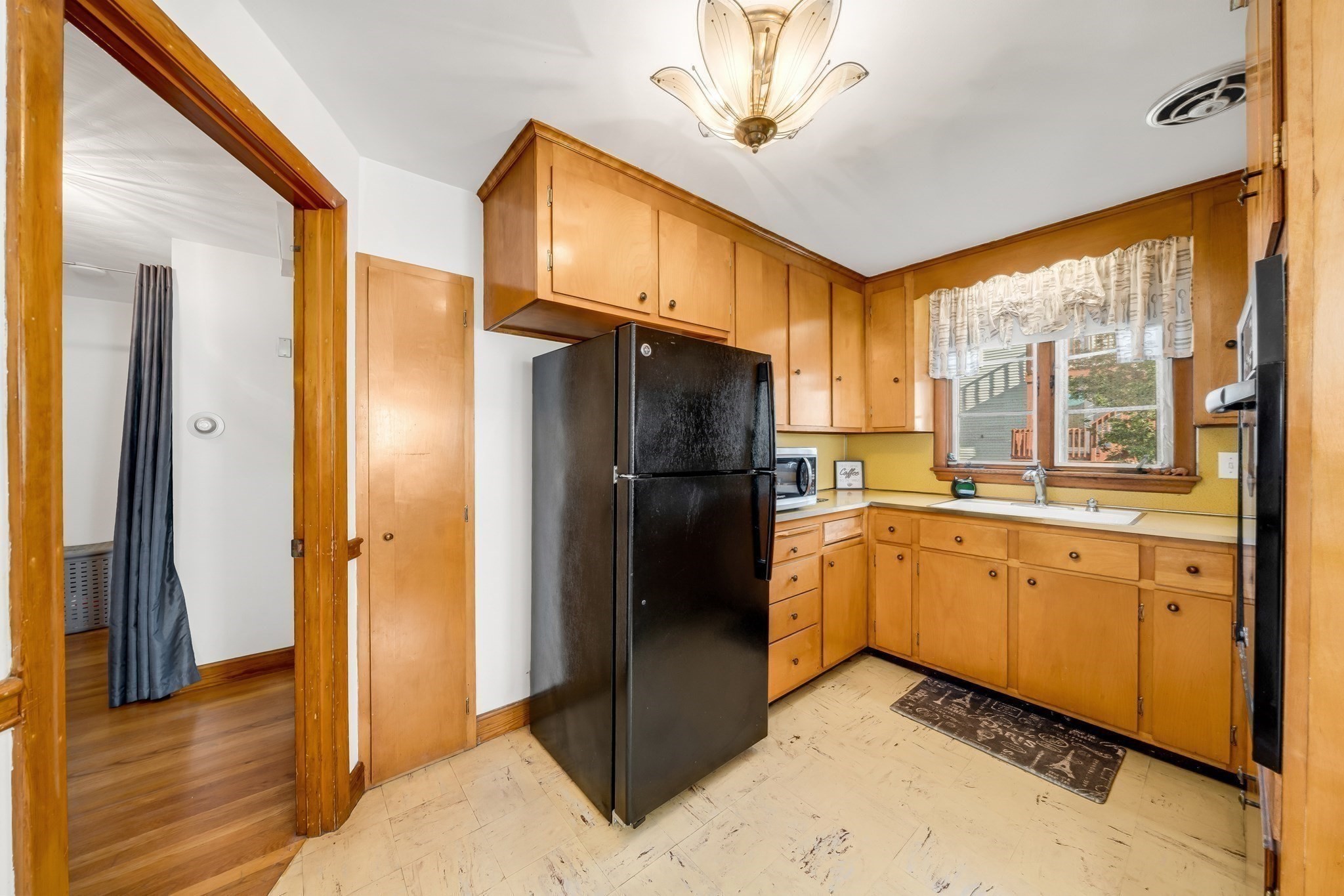 45 Sigourney St, Revere, MA 02151 - Image 8