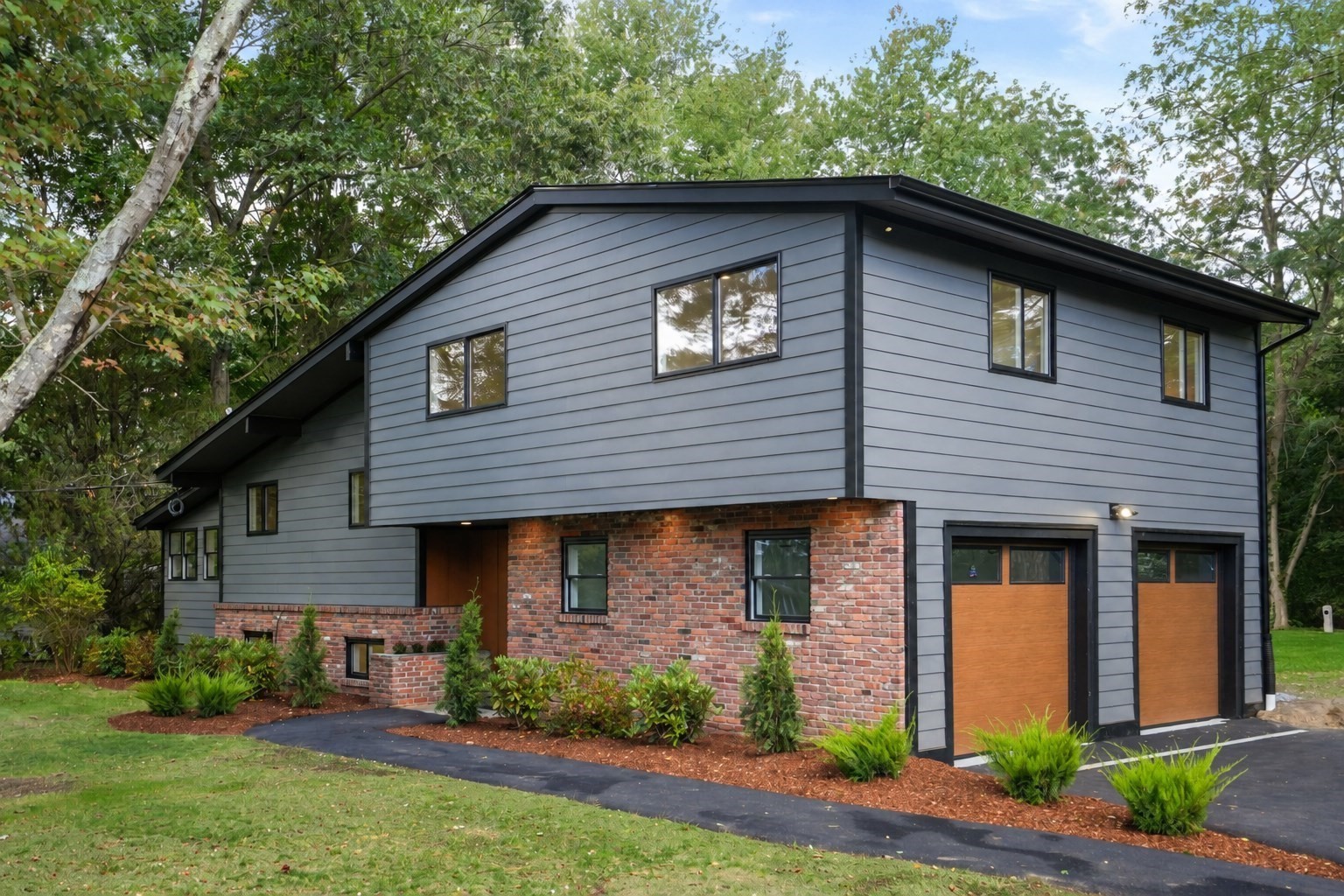 225 W Plain St, Wayland, MA 01778