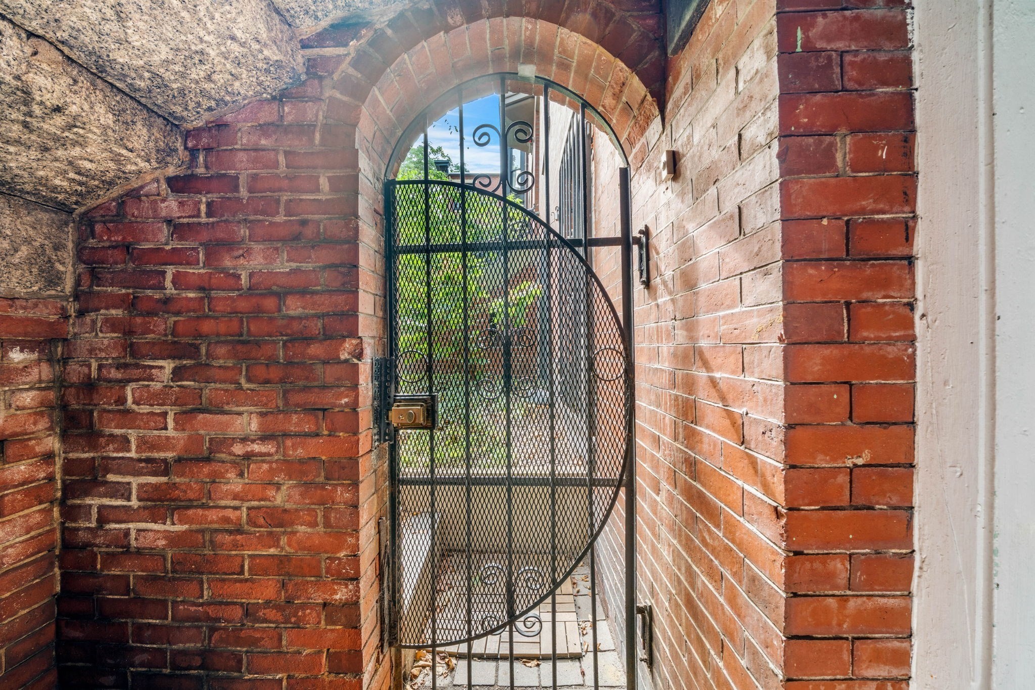 194 W Springfield St Unit 1, South End, Boston, MA 02118 - Image 3