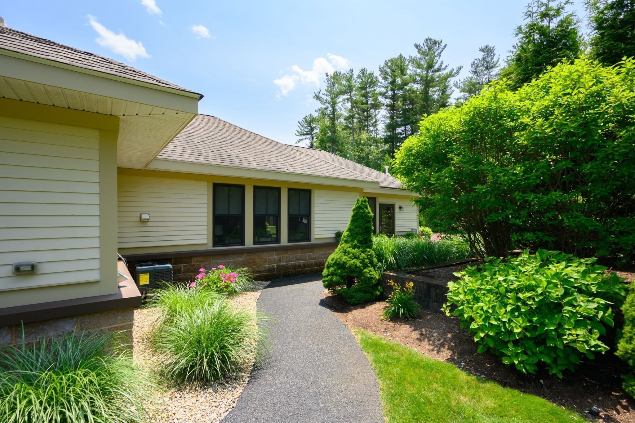 599 Washington St Unit 1, Pembroke, MA 02359 - Image 2