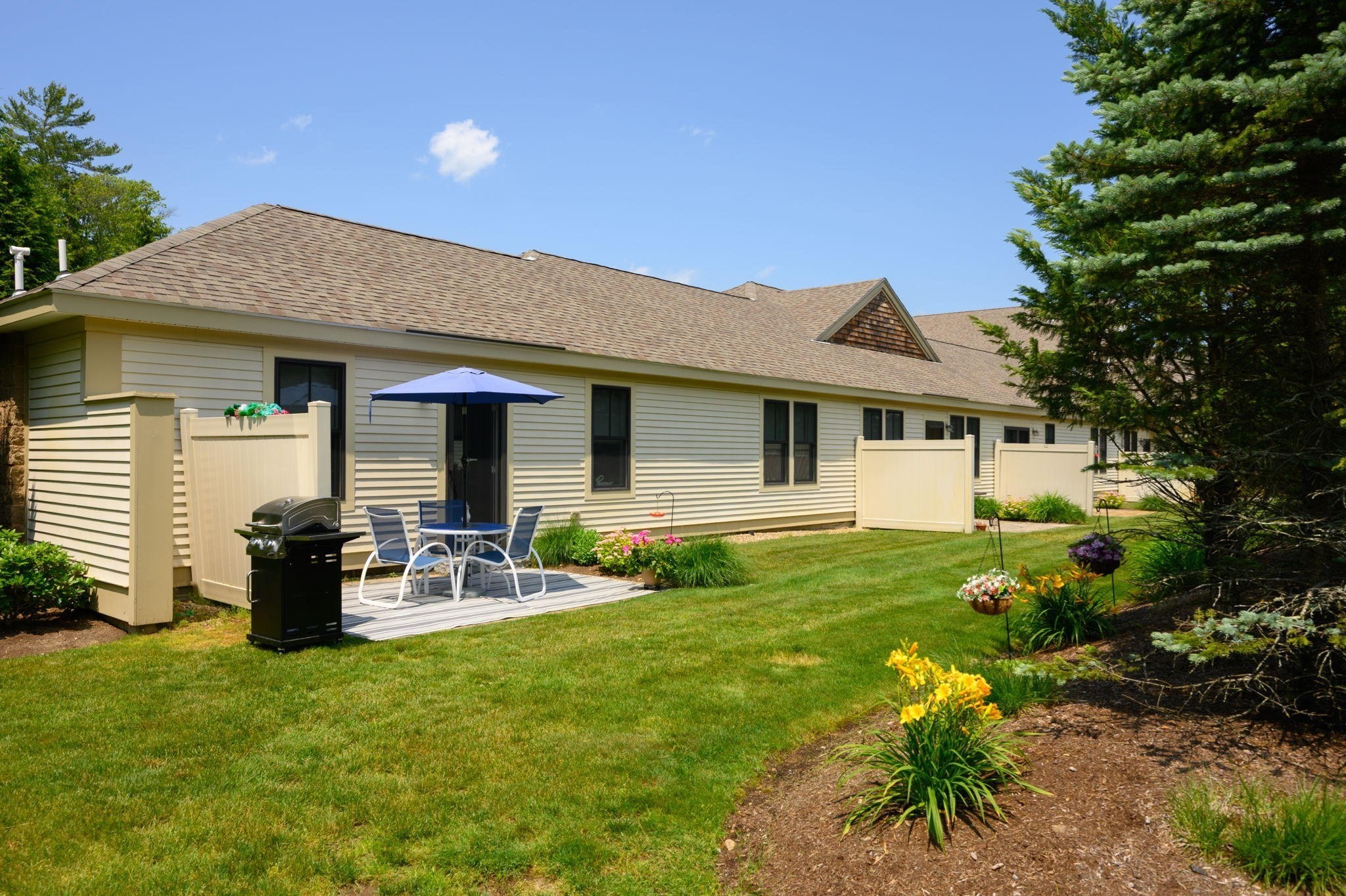 599 Washington St Unit 1, Pembroke, MA 02359 - Image 25