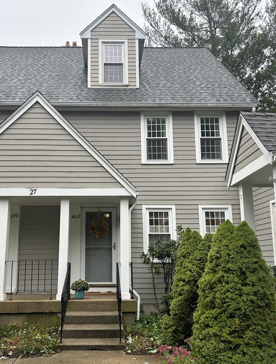 402 Twin Lakes Dr Unit 402, Halifax, MA 02338