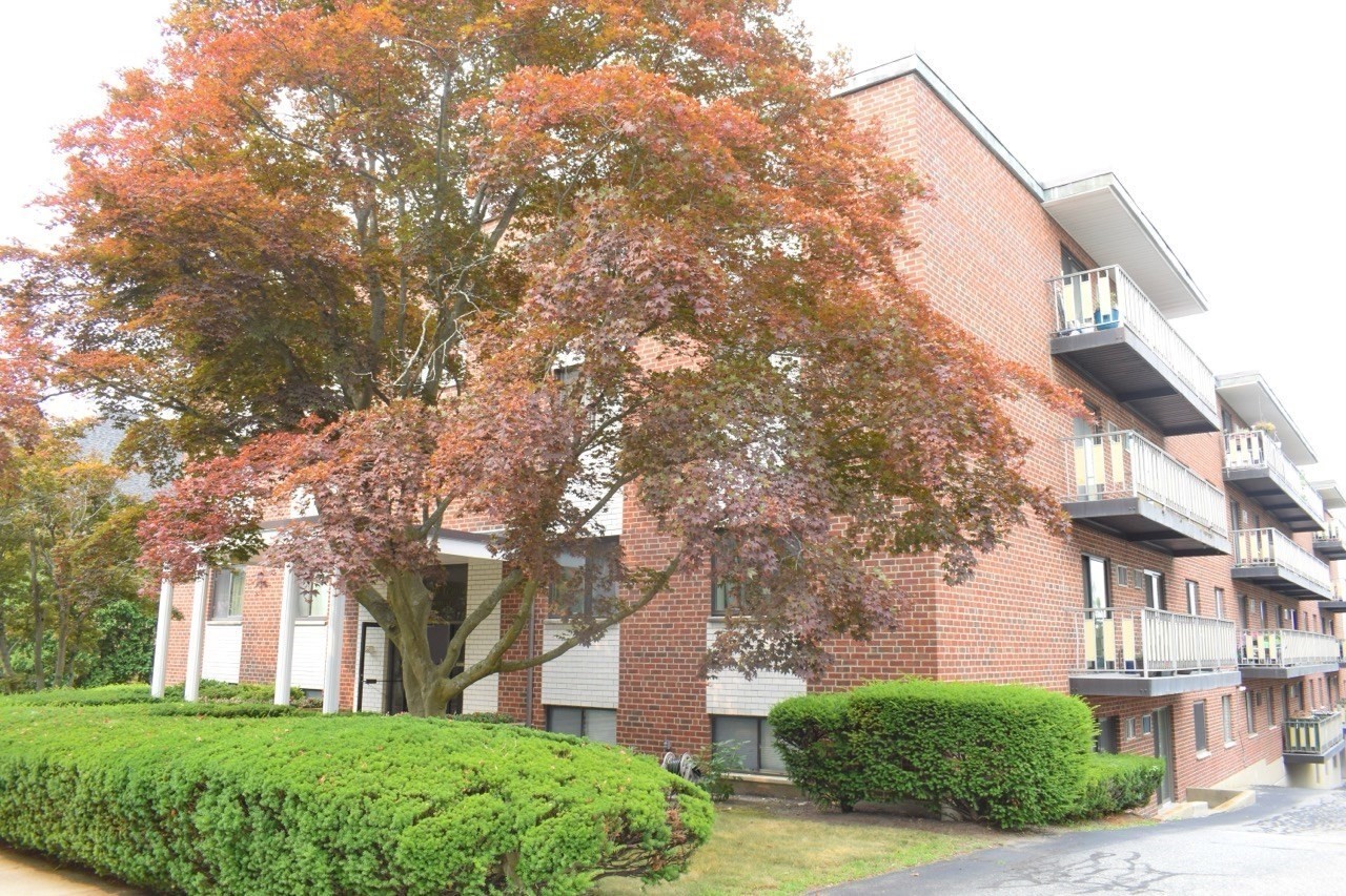 100 Grand View Avenue Unit 10C, Quincy, MA 02170