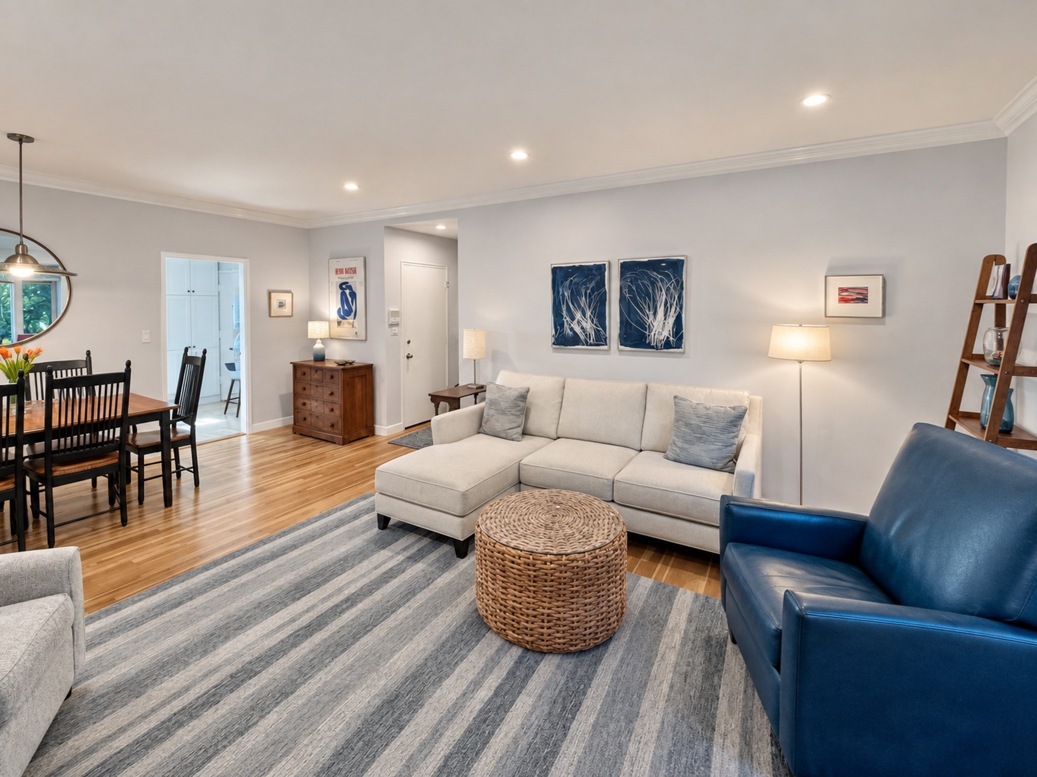 86 Griggs Rd Unit 14, Brookline, MA 02446