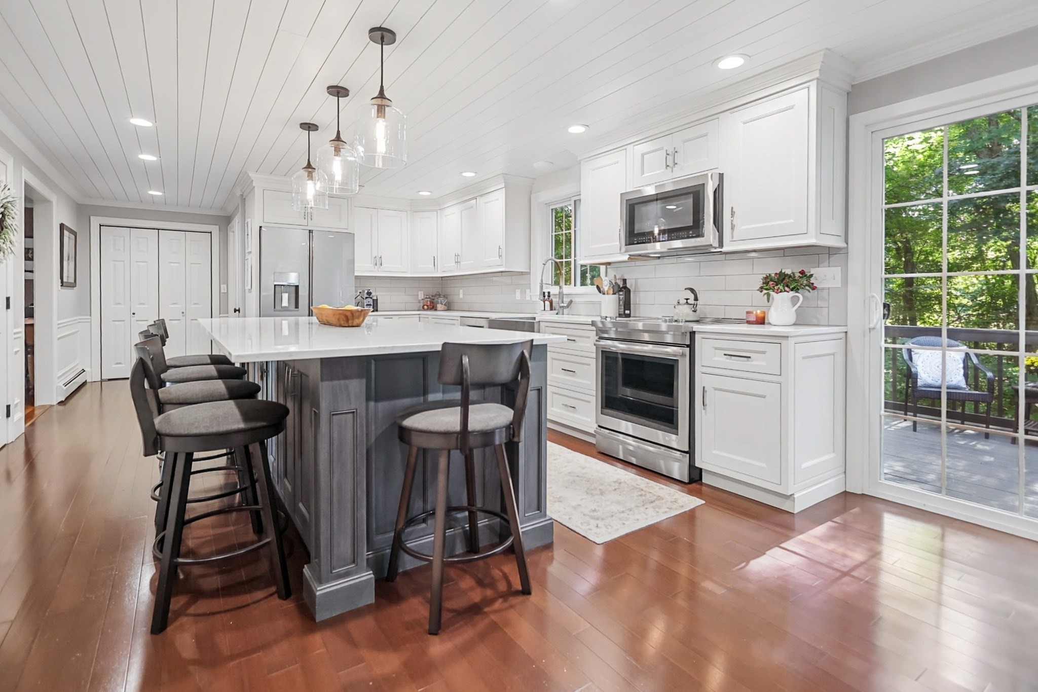 2 Holly Lane, Haverhill, MA 01835
