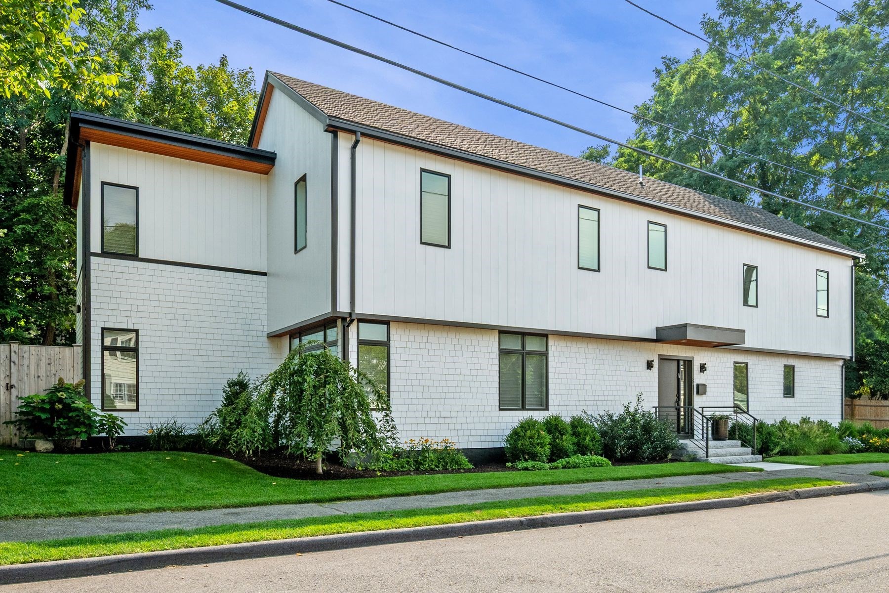 8 Dennison Ave, Swampscott, MA 01907