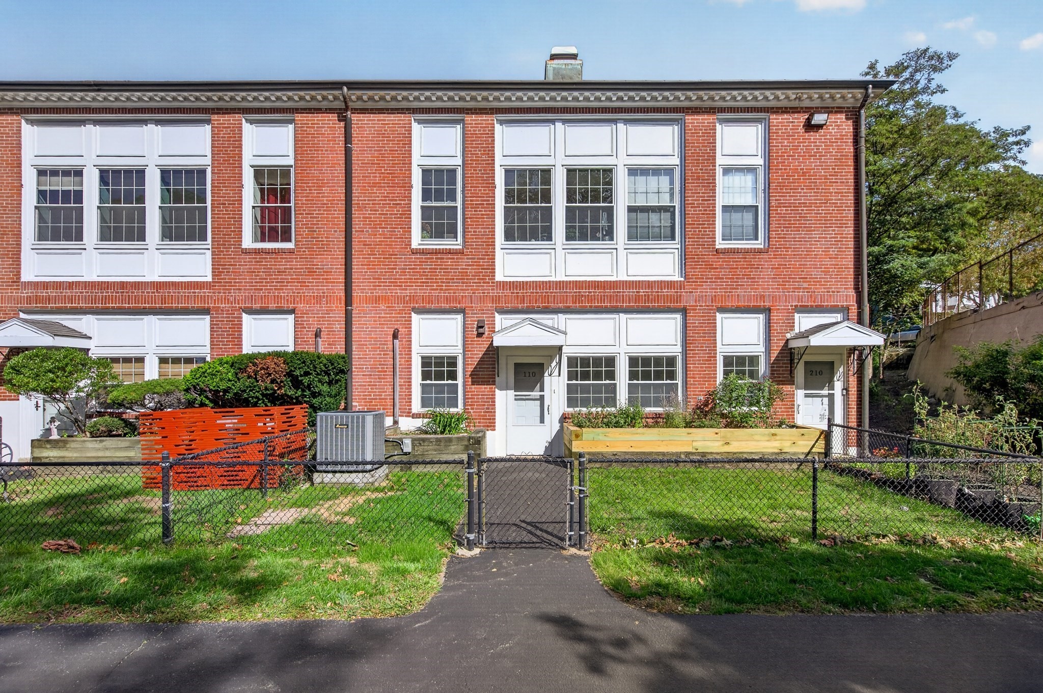35 Eldridge Rd Unit 110, Jamaica Plain, Boston, MA 02130