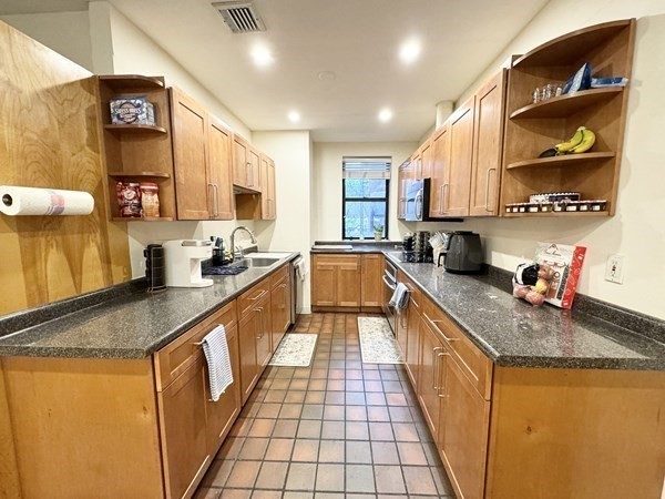 96 Gainsborough Street Unit 103W, Symphony, Boston, MA 02115