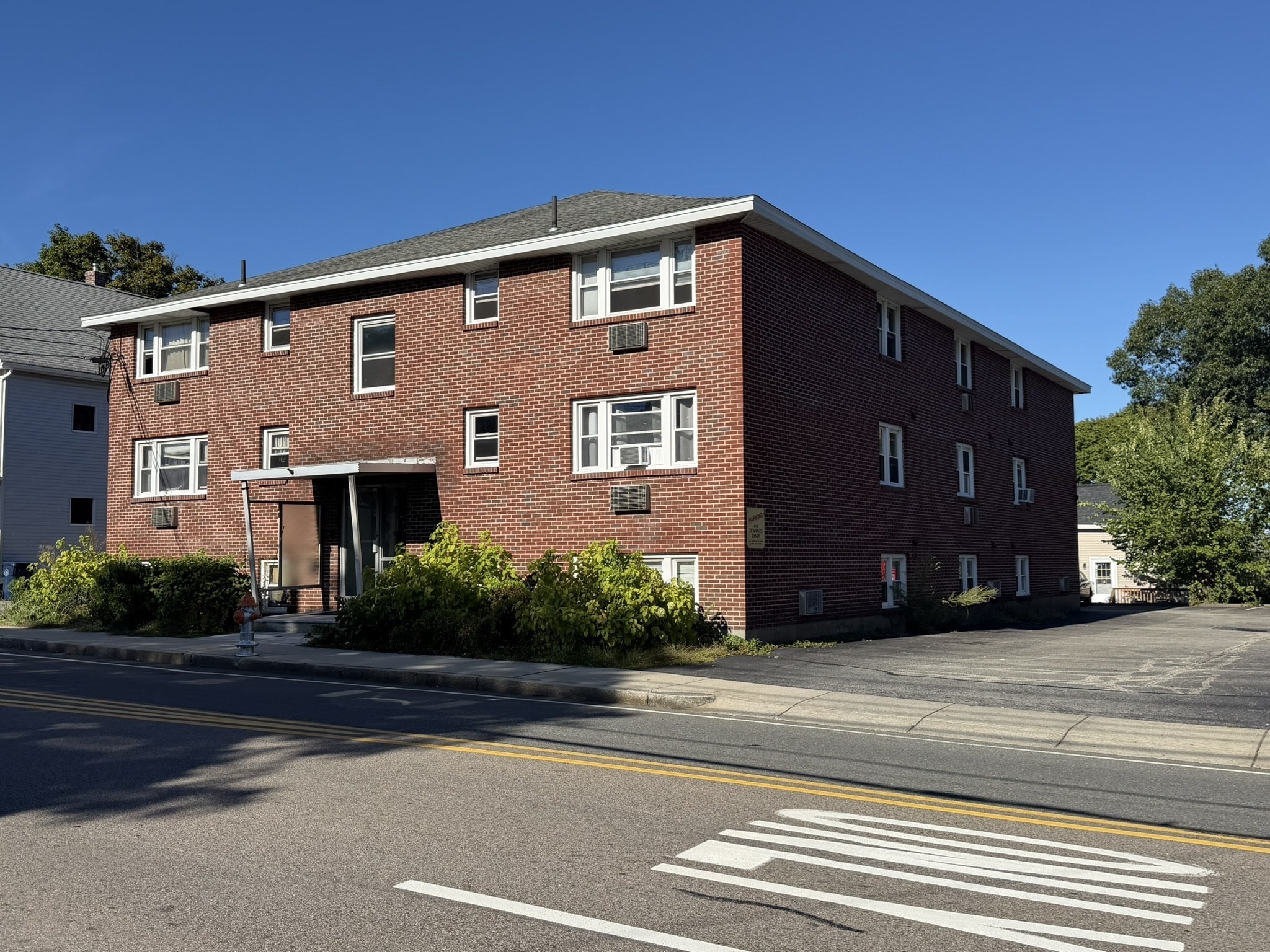 83 Pleasant, Marlborough, MA 01752