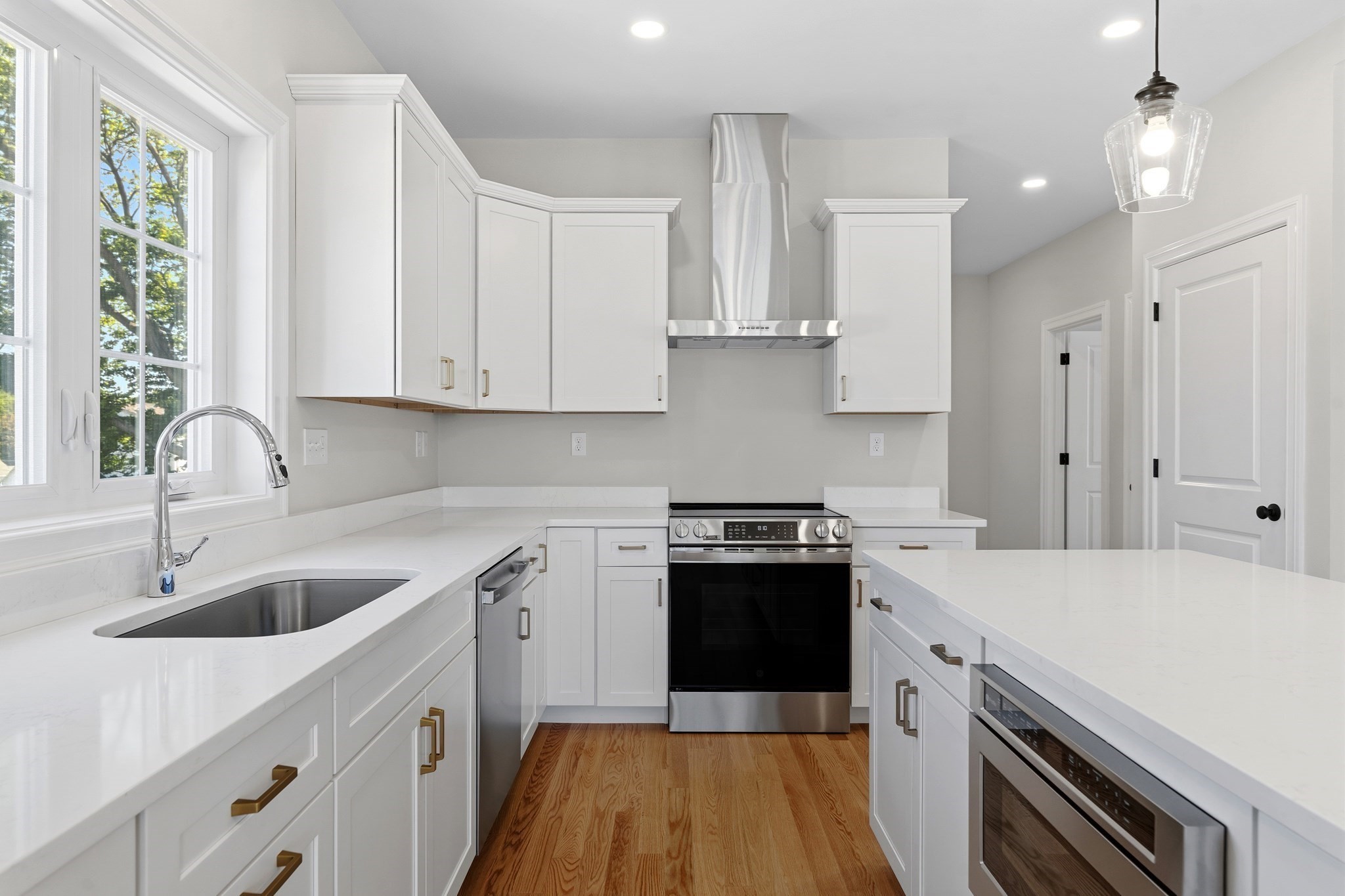 11 Isola Lane, Stoneham, MA 02180 - Image 4