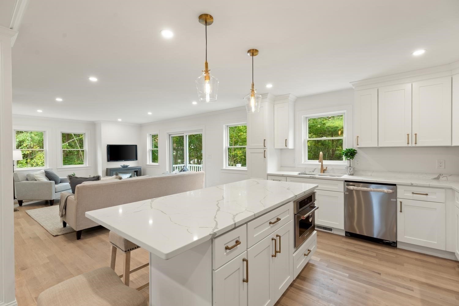 318 Essex Ave Unit A, Gloucester, MA 01930