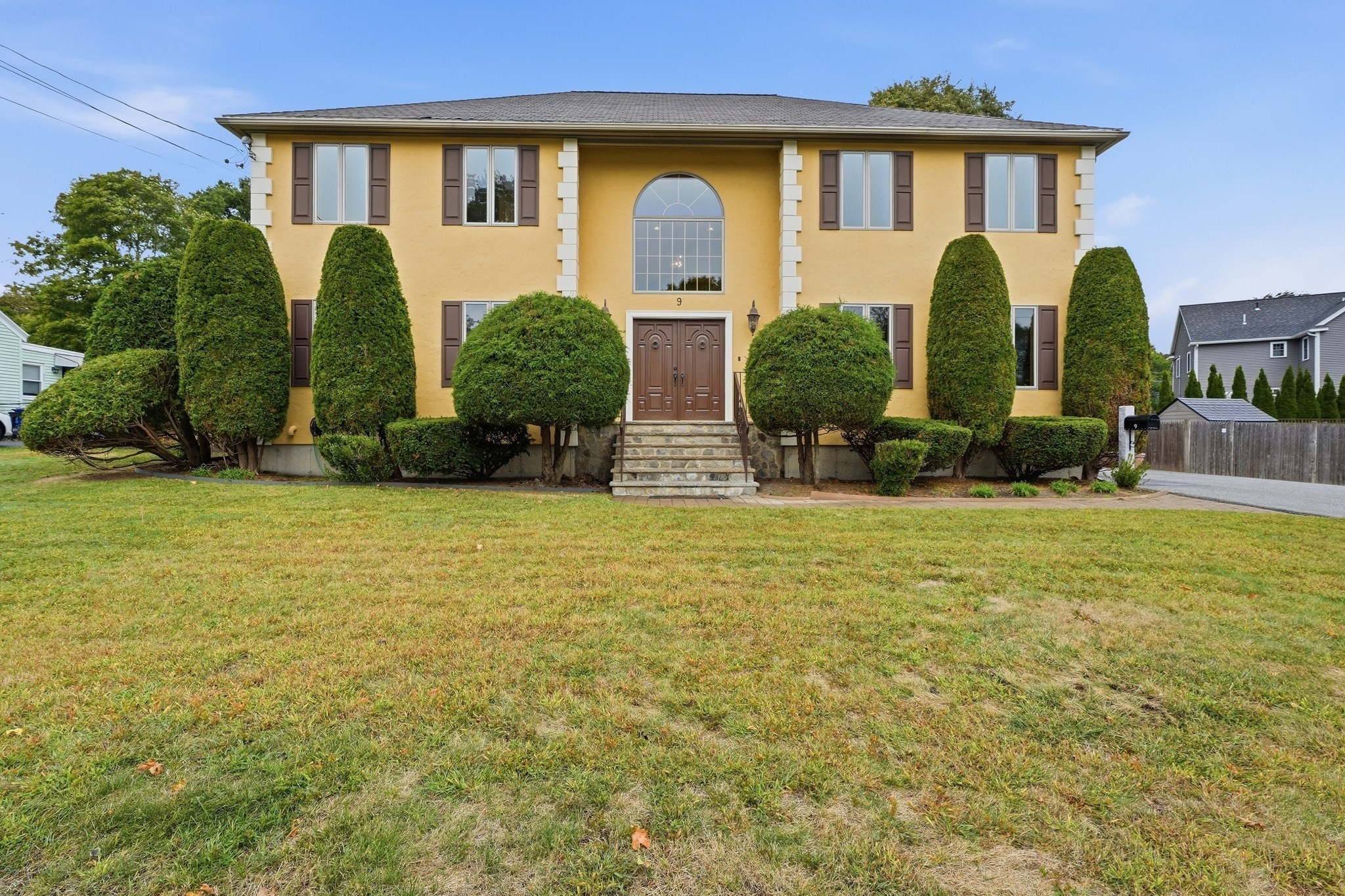 9 Myopia Rd, Stoneham, MA 02180
